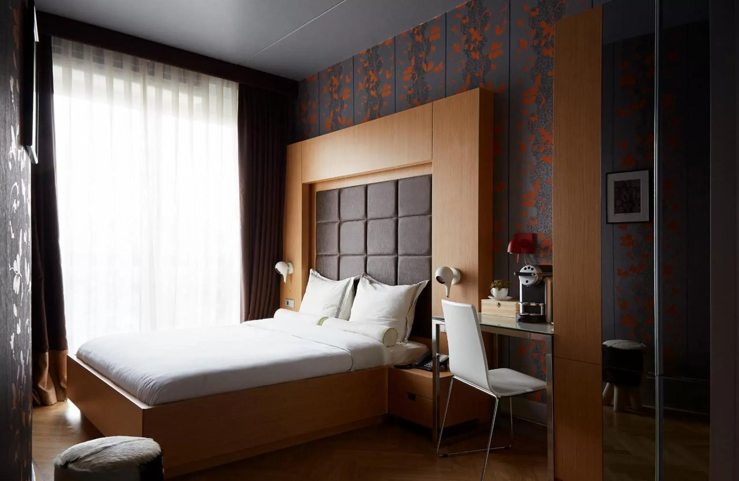 Bedroom, Bed in Amadi Park Hotel