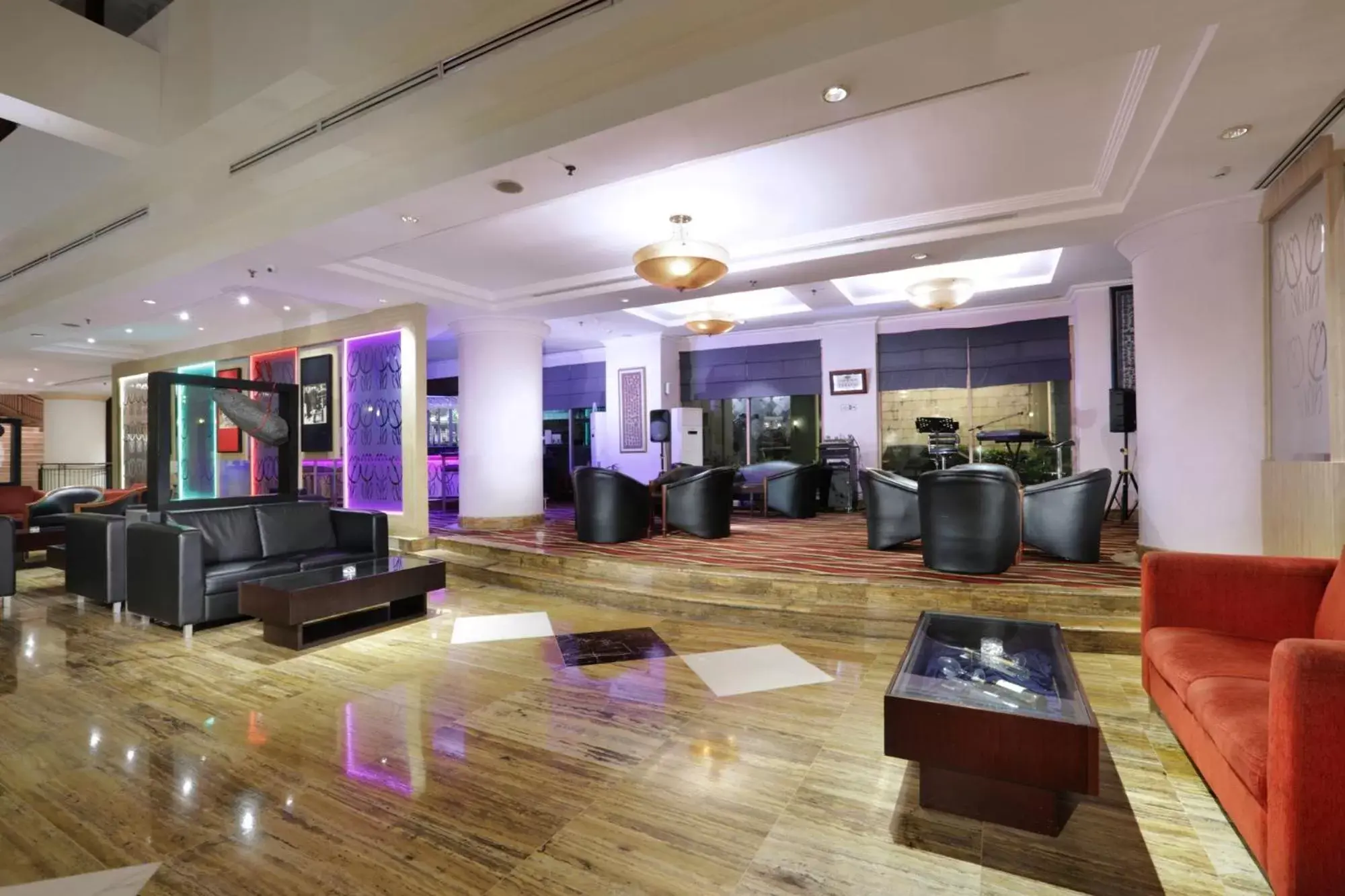 Lounge or bar, Lobby/Reception in Grand Candi Hotel