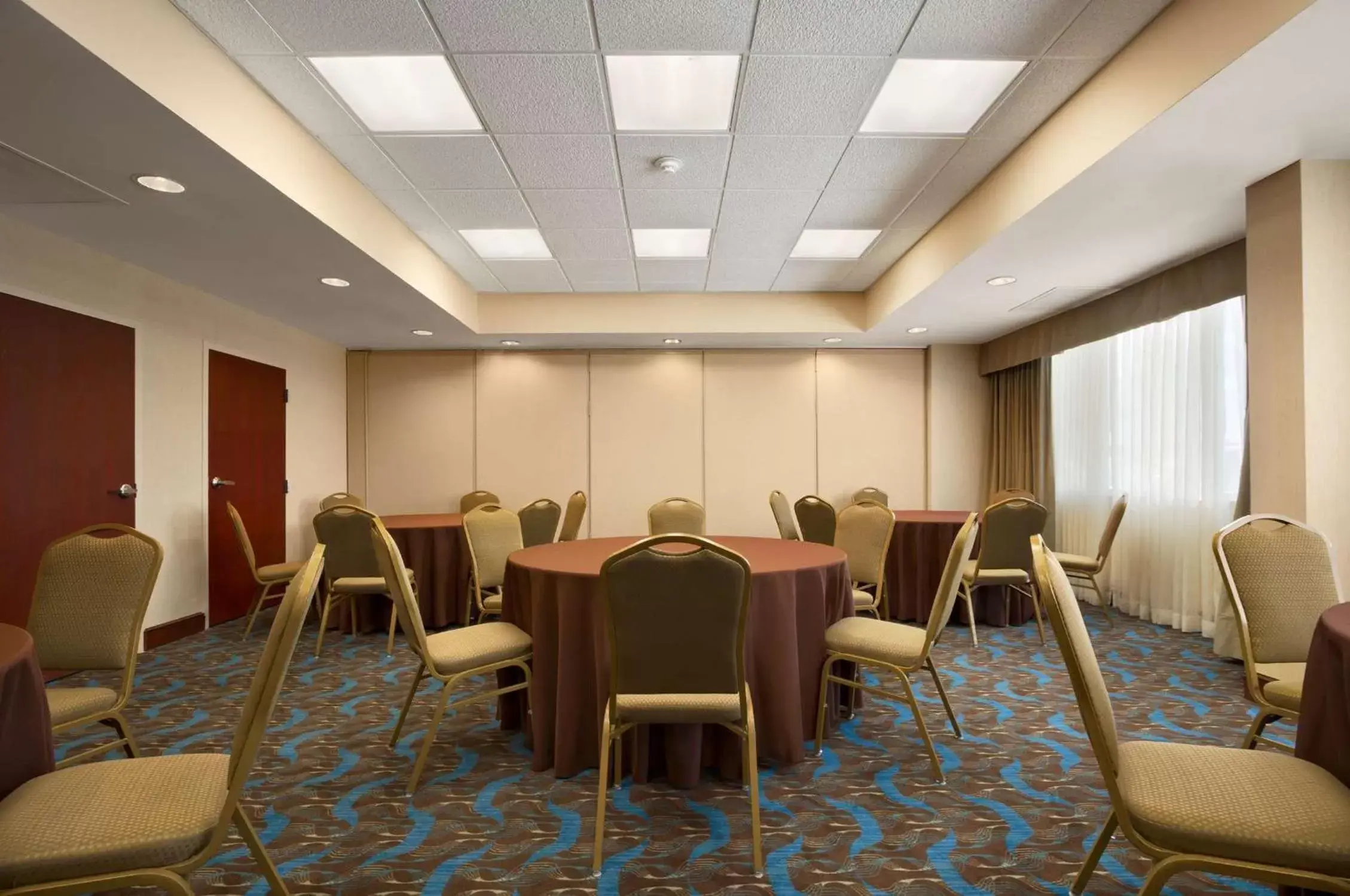 Meeting/conference room in Hampton Inn Lexington Park