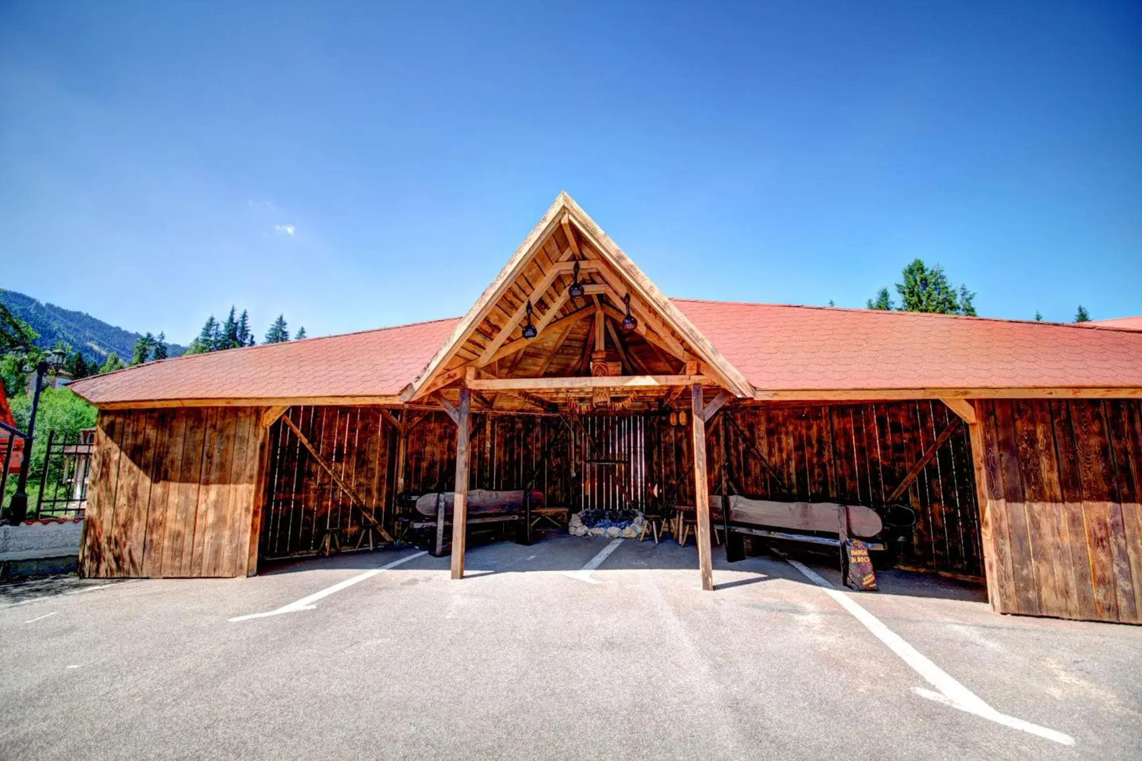 BBQ facilities, Property Building in House of Dracula Hotel