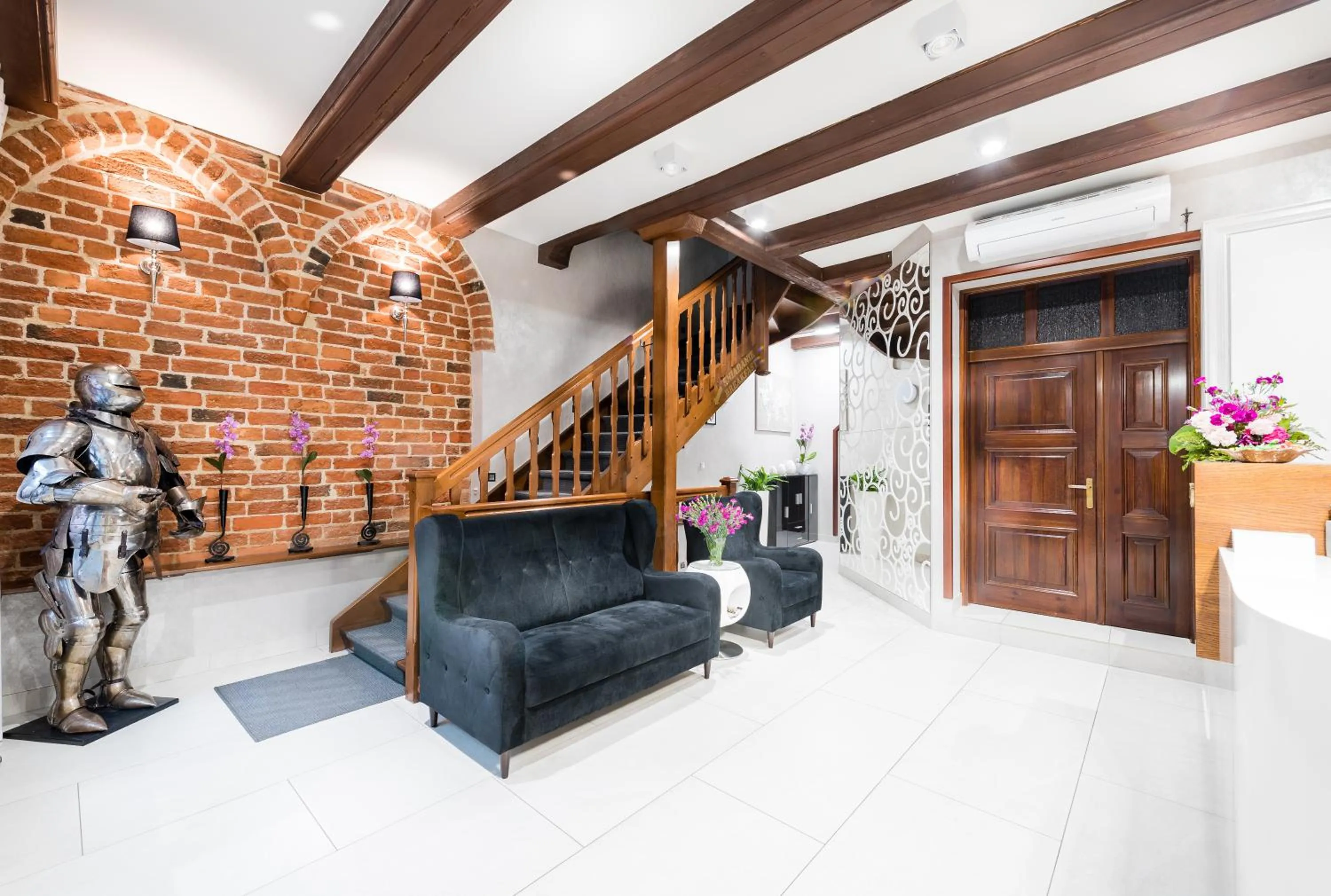 Lobby or reception in Gotyk