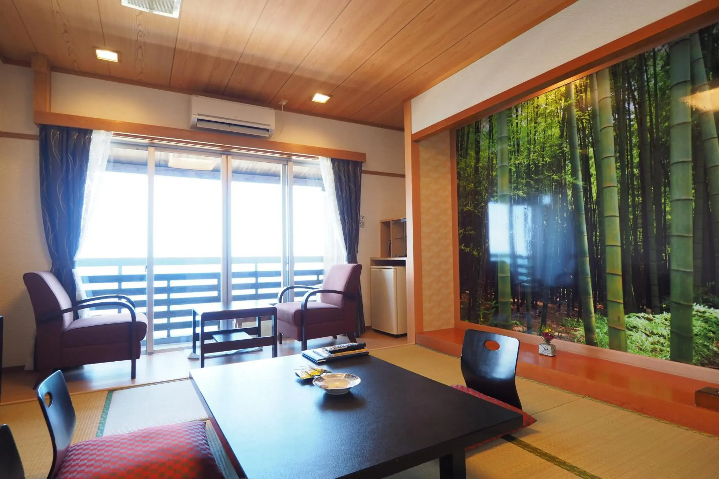 Seating Area in Tenku Yubo Seikaiso