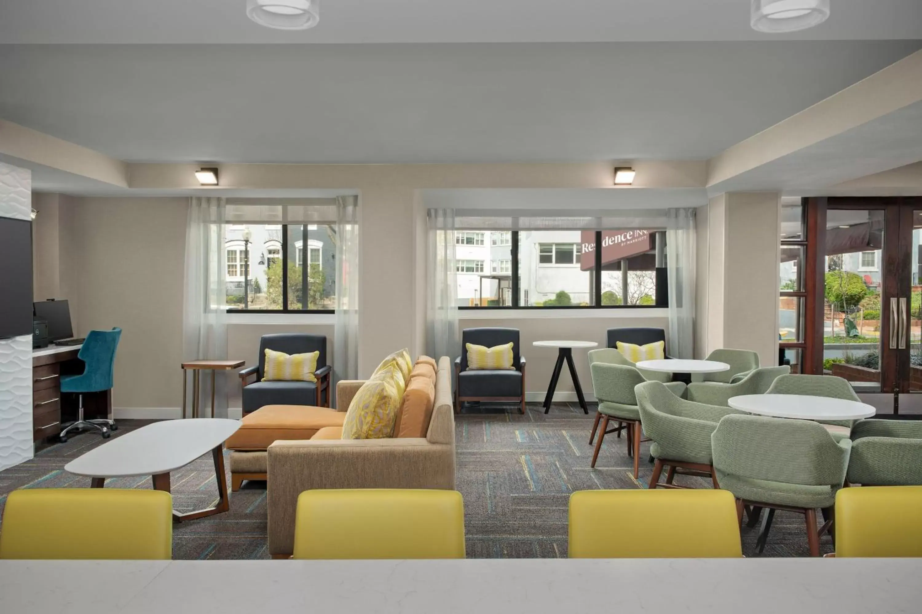 Lobby or reception, Seating Area in Residence Inn by Marriott Washington - DC/Foggy Bottom