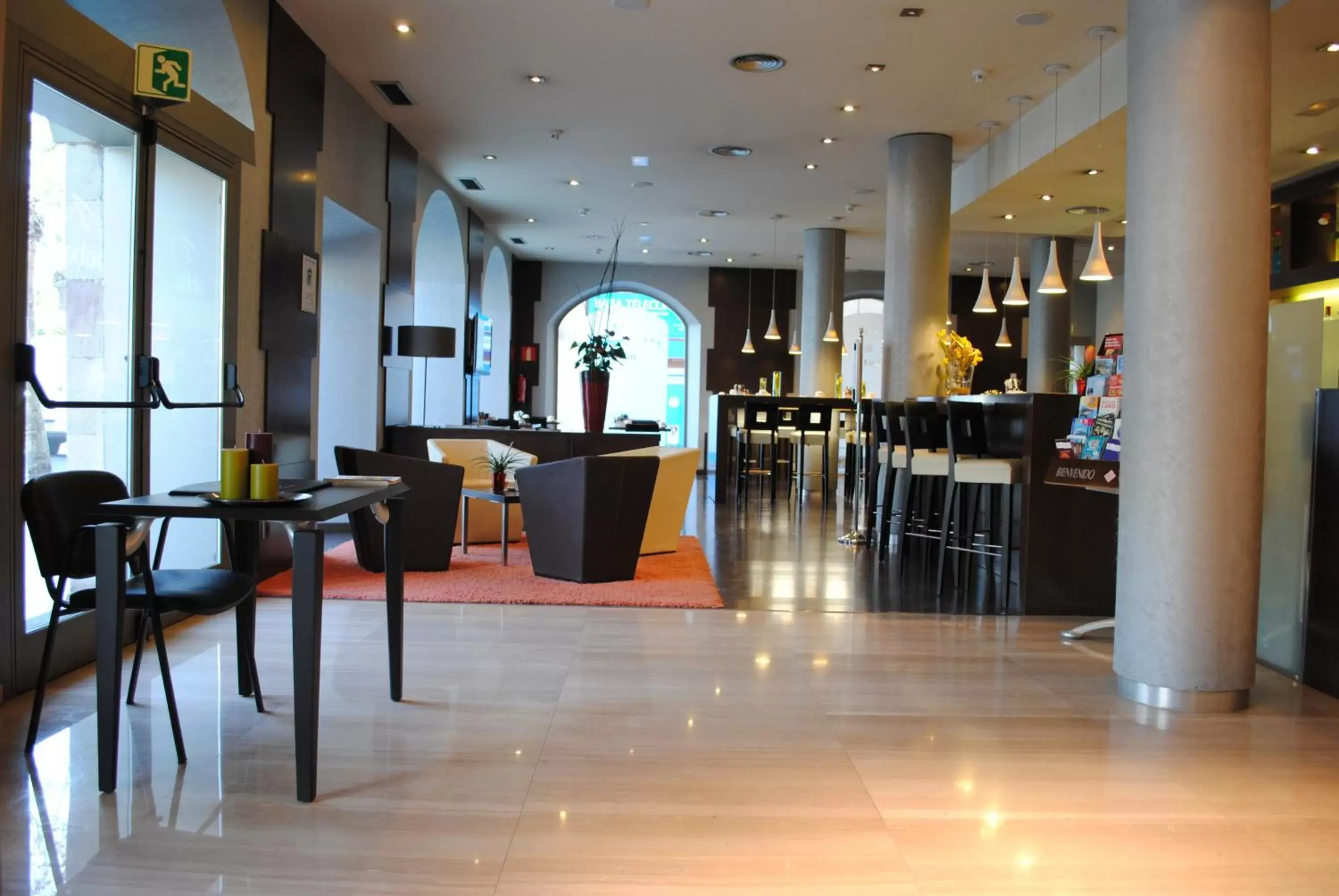 Communal lounge/ TV room, Restaurant/Places to Eat in Abba Rambla Hotel