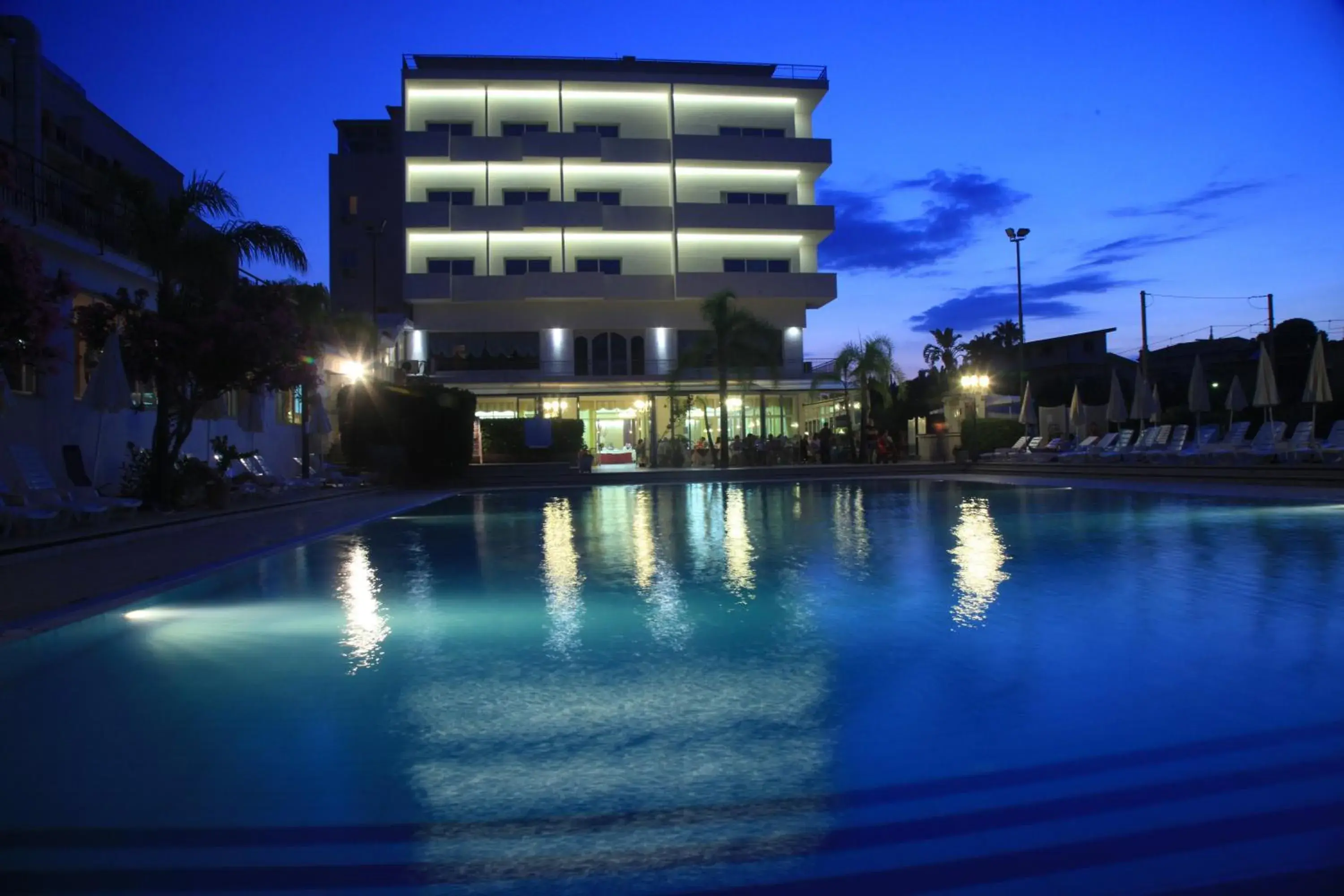 Facade/entrance, Swimming Pool in Hotel Santa Lucia Le Sabbie d'Oro