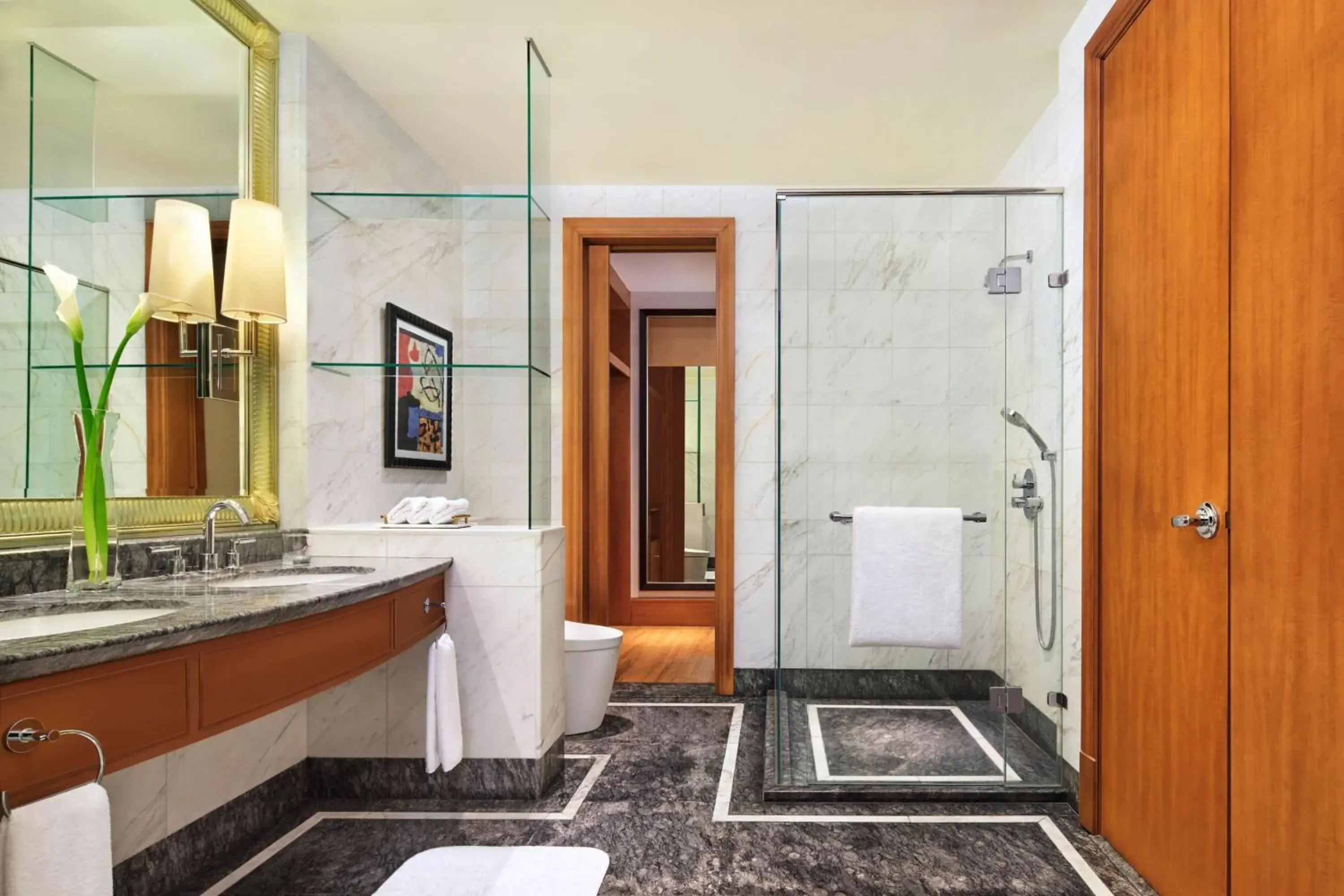 Bathroom in The Ritz-Carlton Jakarta, Mega Kuningan