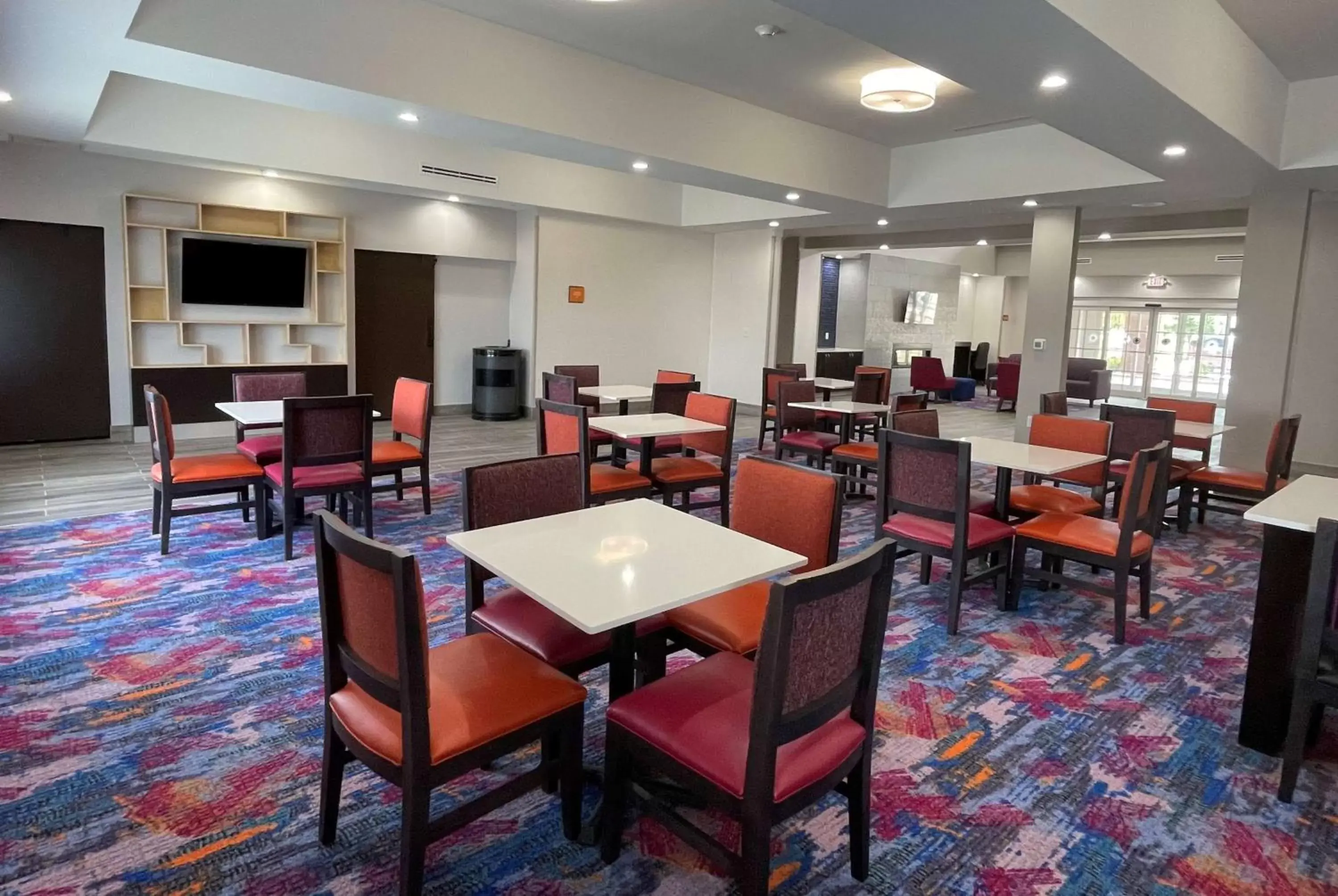 Breakfast in La Quinta Inn and Suites by Wyndham - Schertz Breakfast in La Quinta Inn and Suites by Wyndham - Schertz