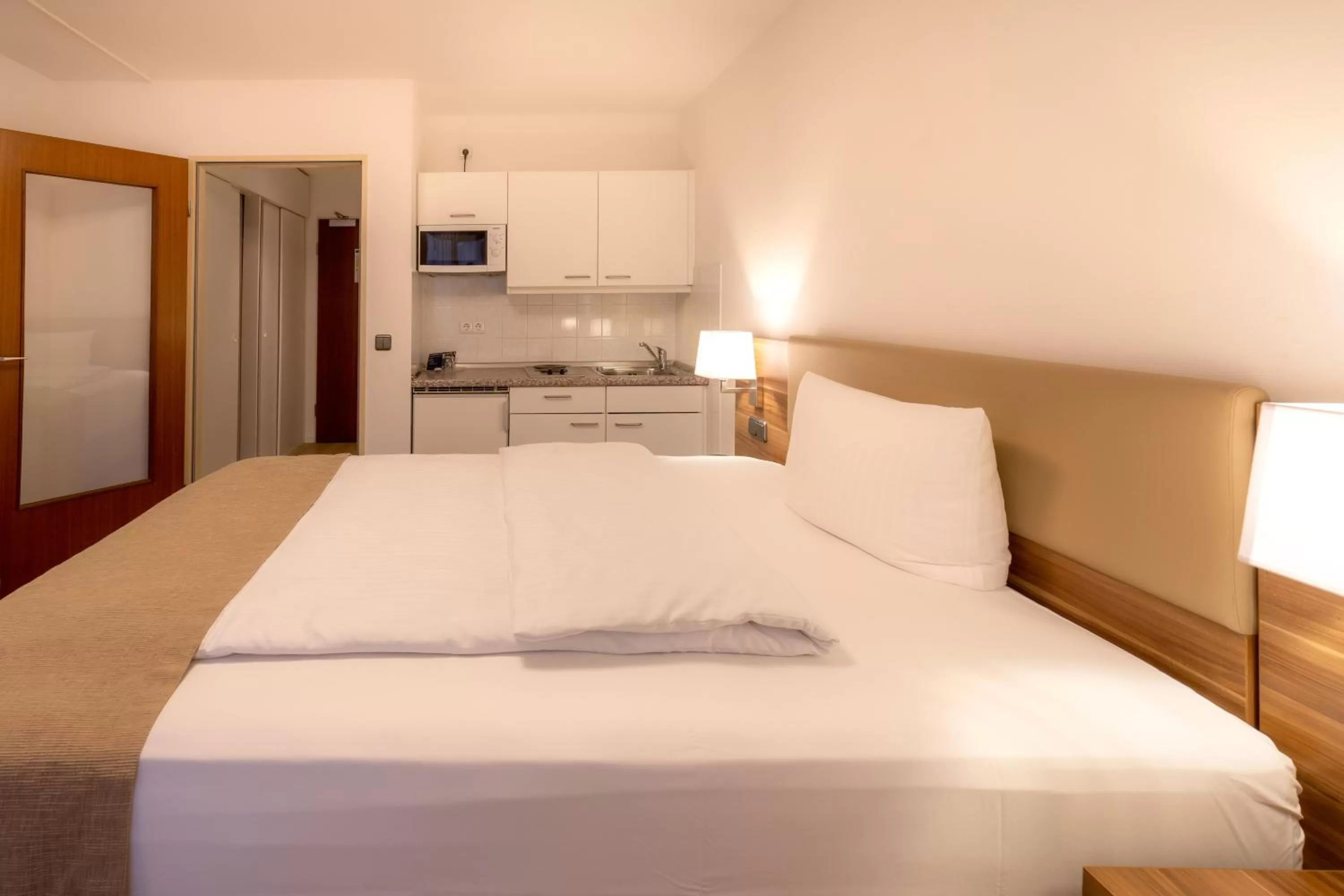 Bed in Downtown Vi Vadi Hotel