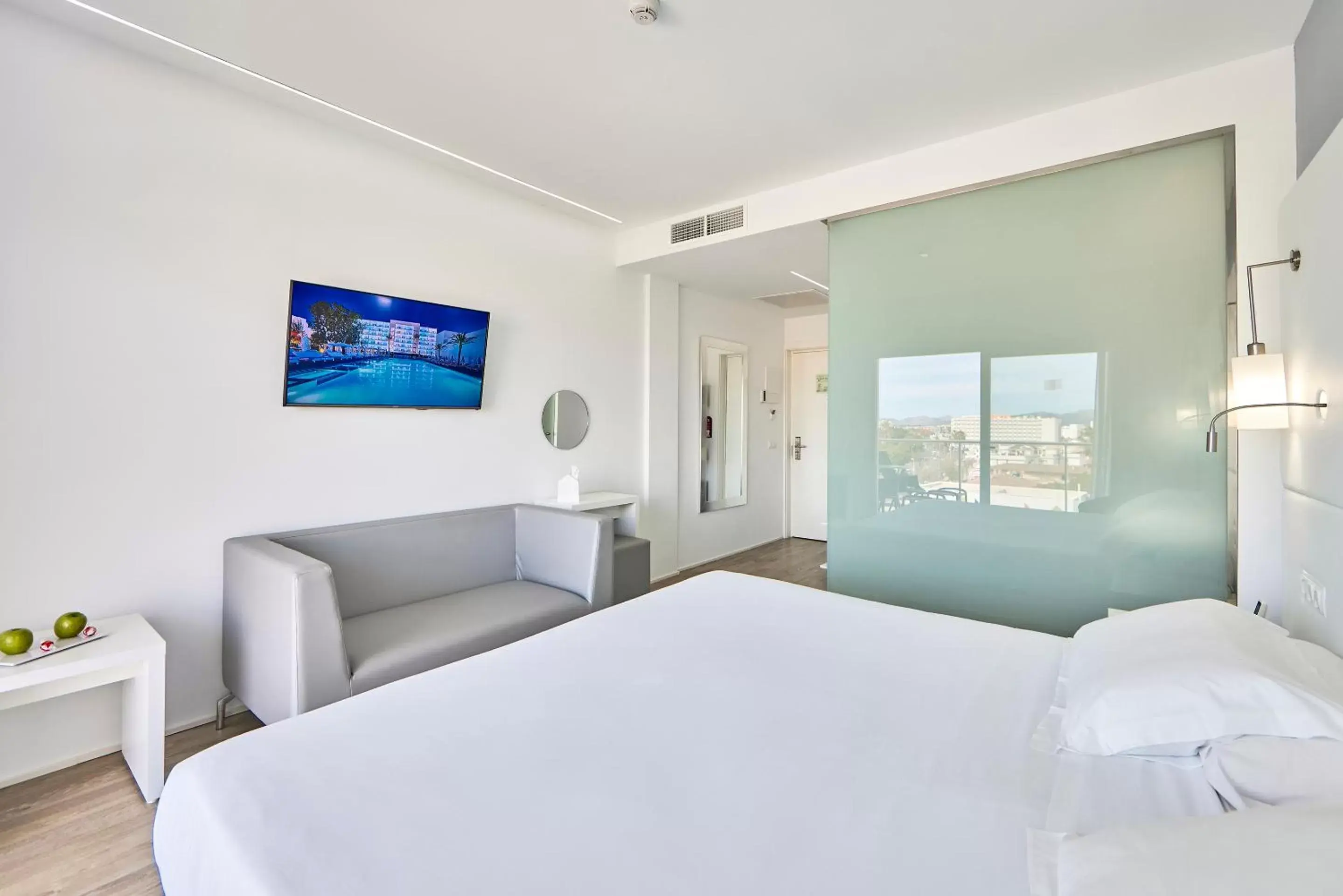 TV and multimedia in Hotel Astoria Playa Adults Only 4* Sup