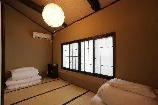 Bed in Kohaku an Machiya House