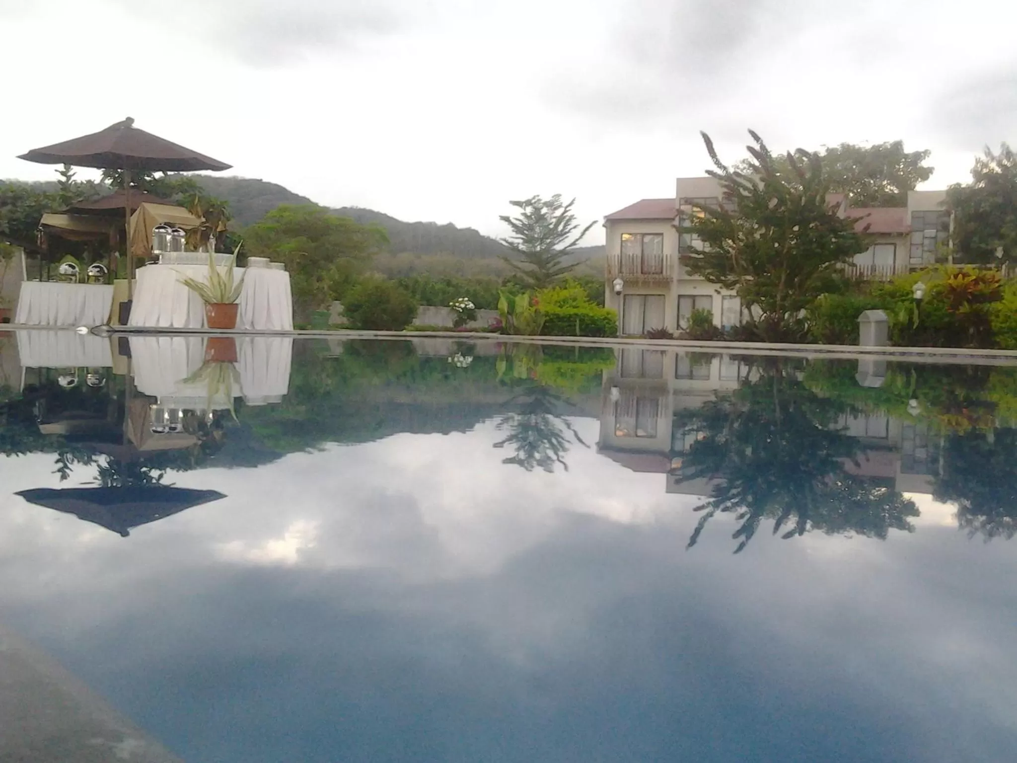 Swimming pool in Luwansa Beach Hotel