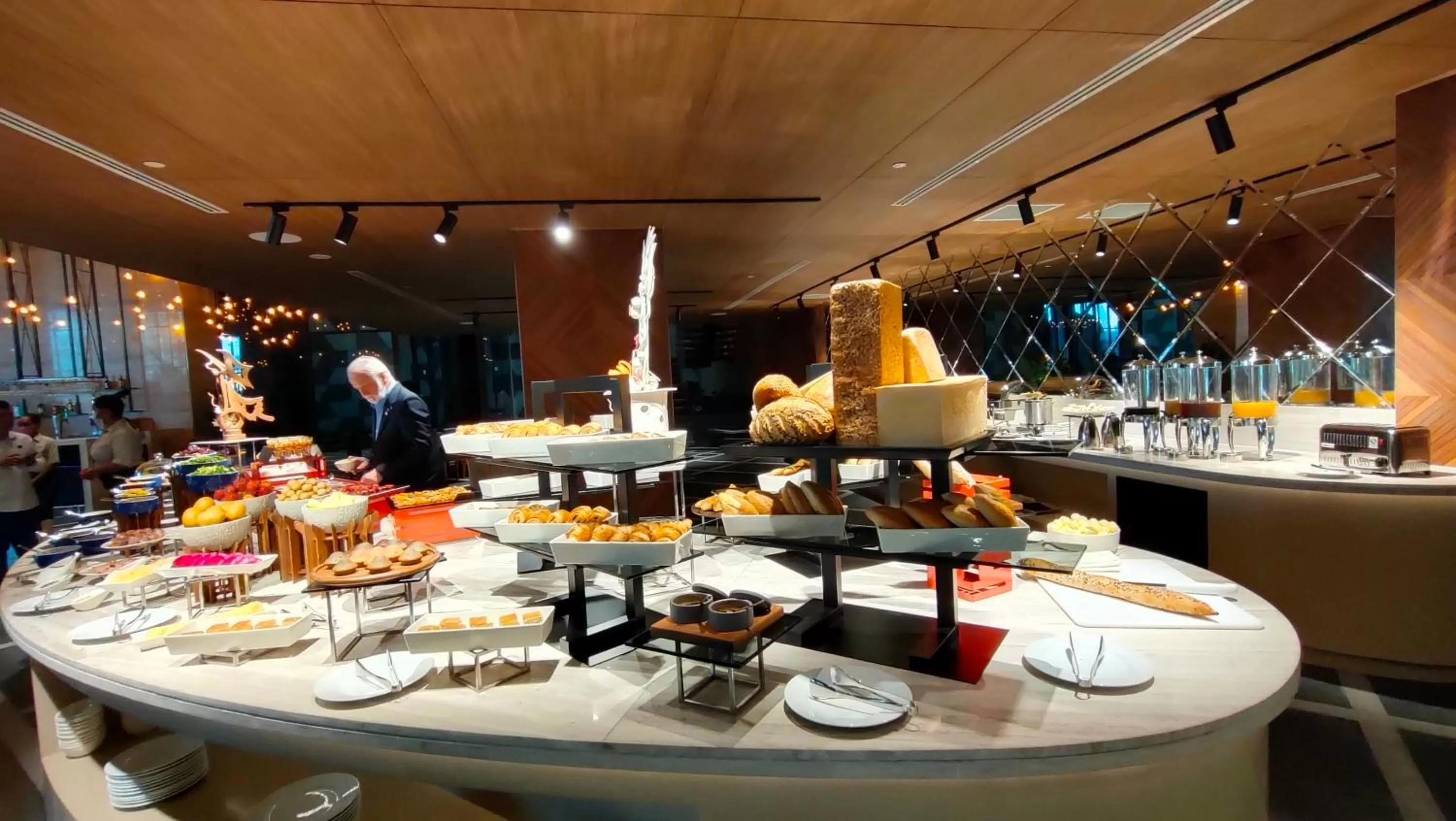 Asian breakfast in SUN & MOON, Riverside Hotel