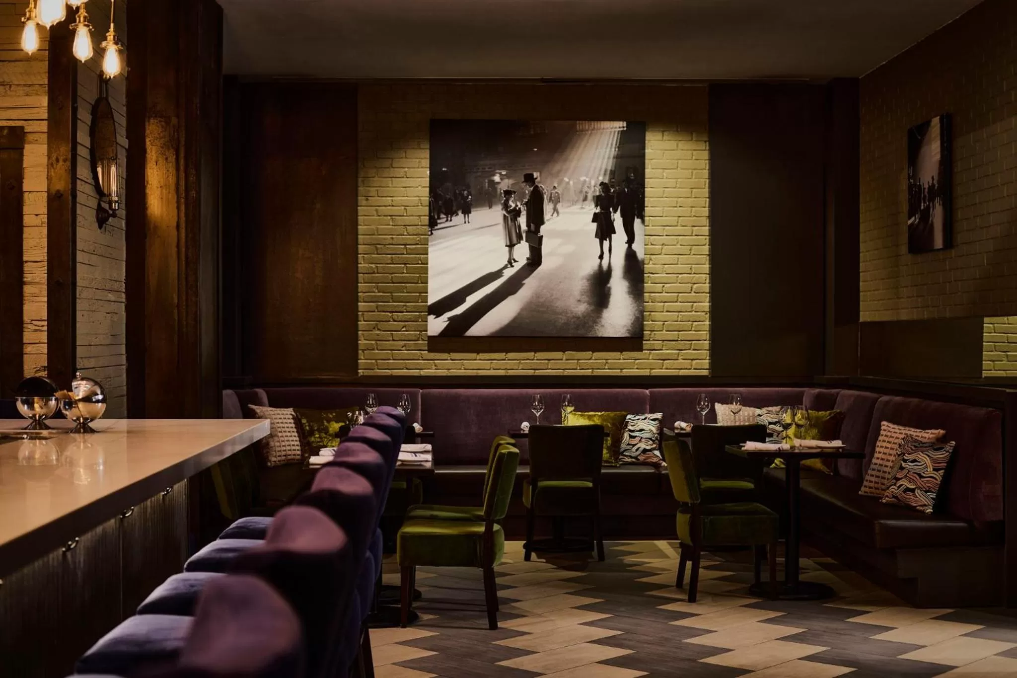 Restaurant/places to eat in Archer Hotel New York