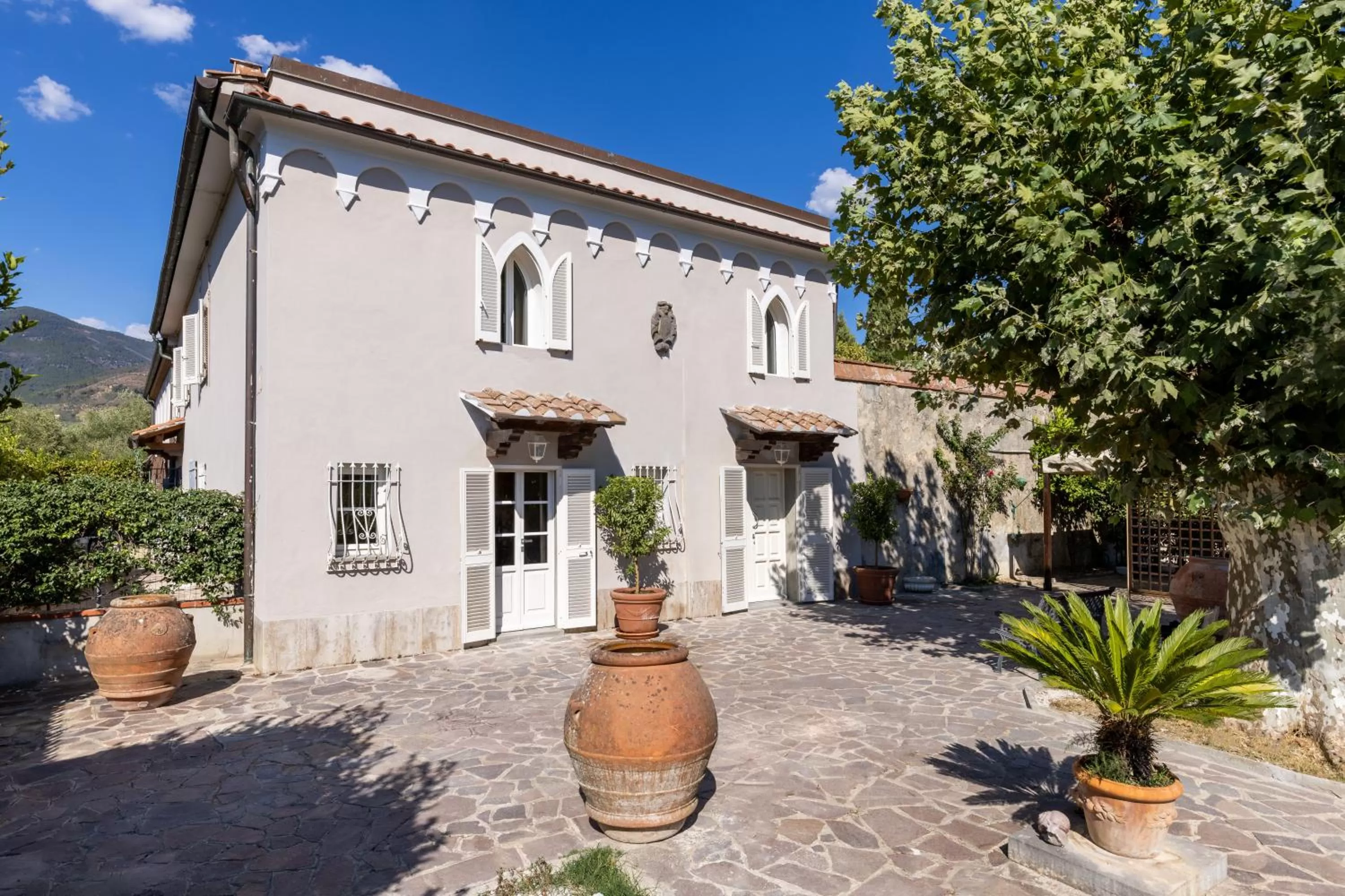 Property Building in Ninfeo dell' Arancera