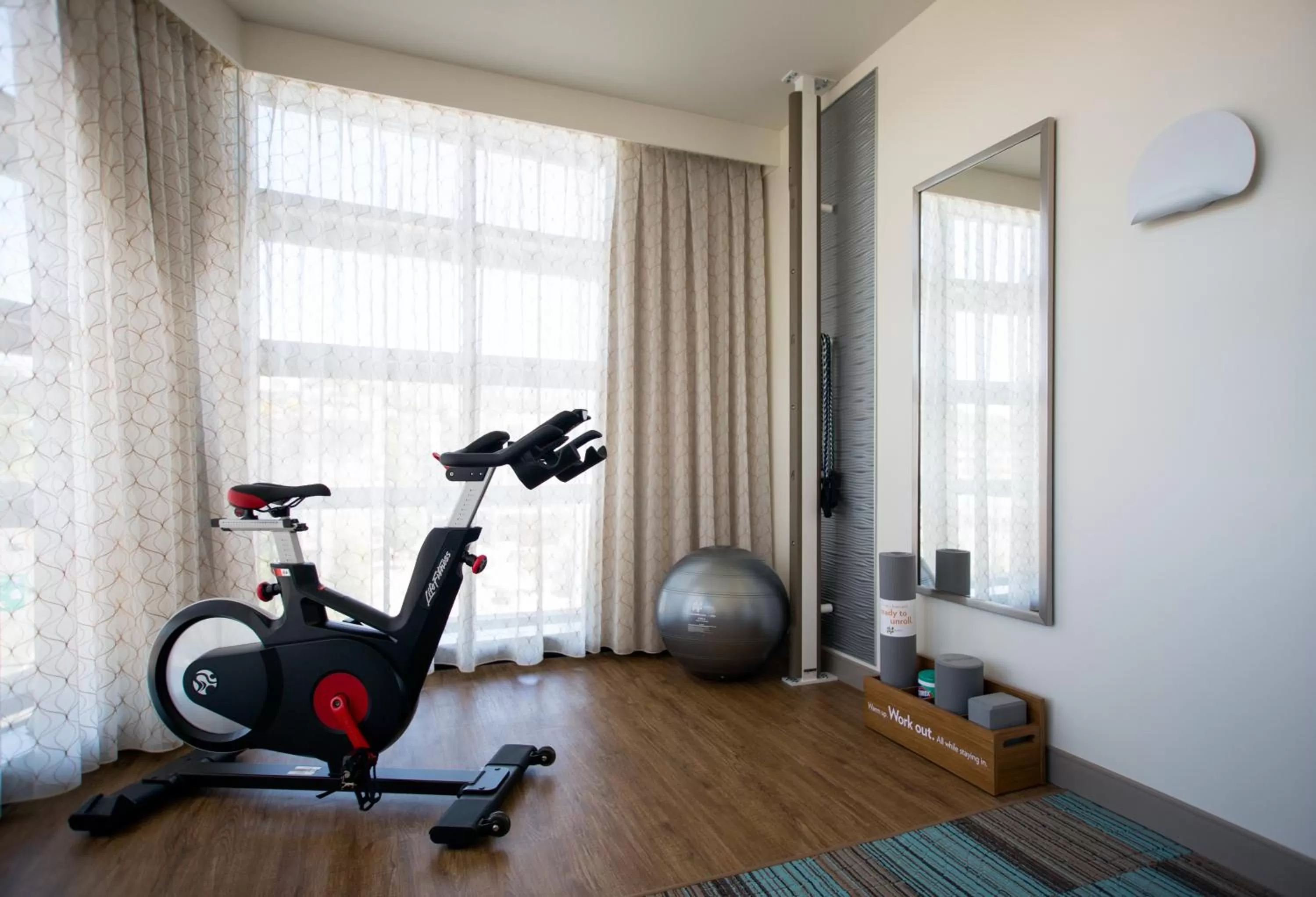 Photo of the whole room in EVEN Hotel Seattle Downtown - Lake Union by IHG