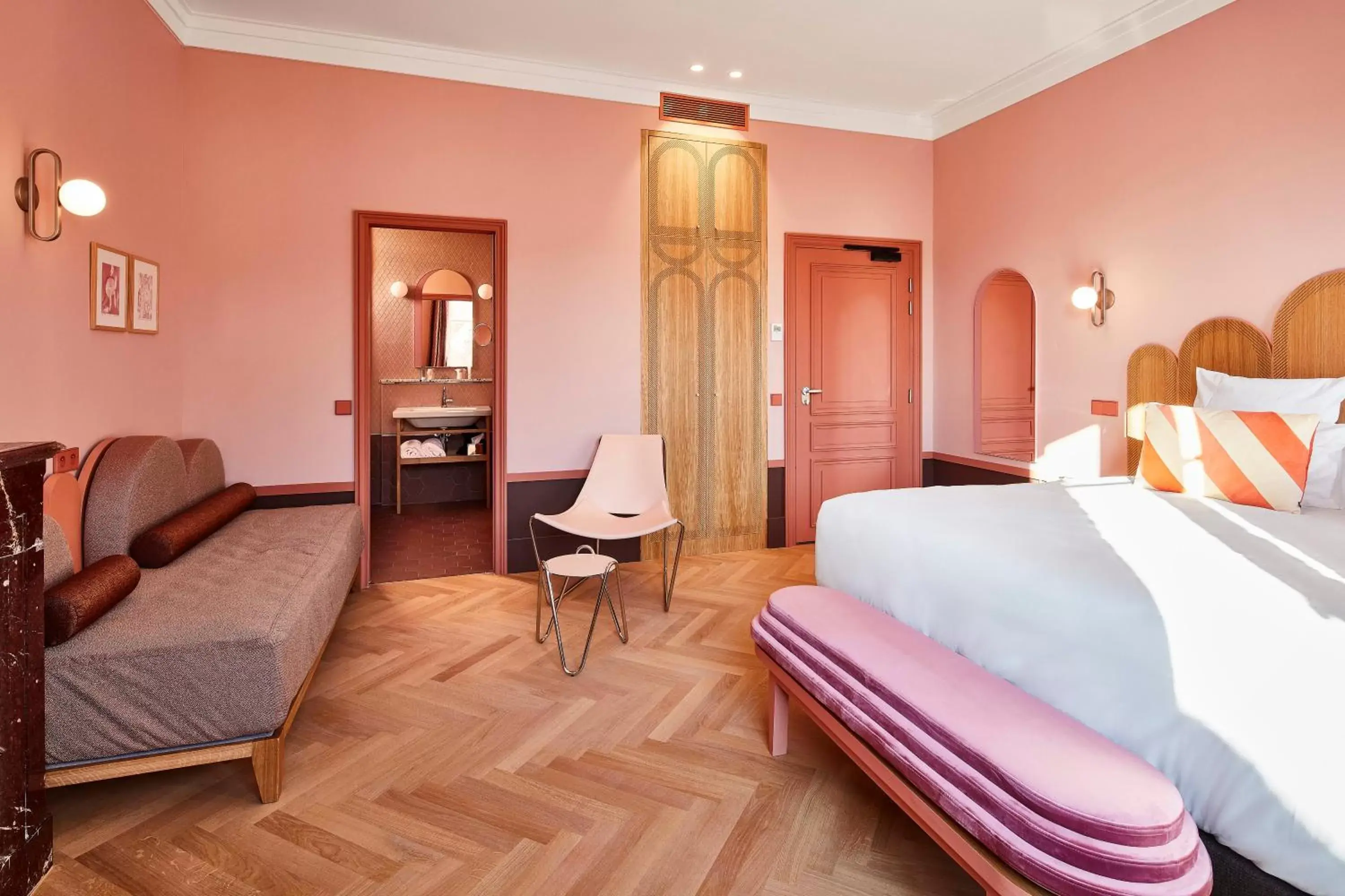 Bedroom in Hotel De Cambis