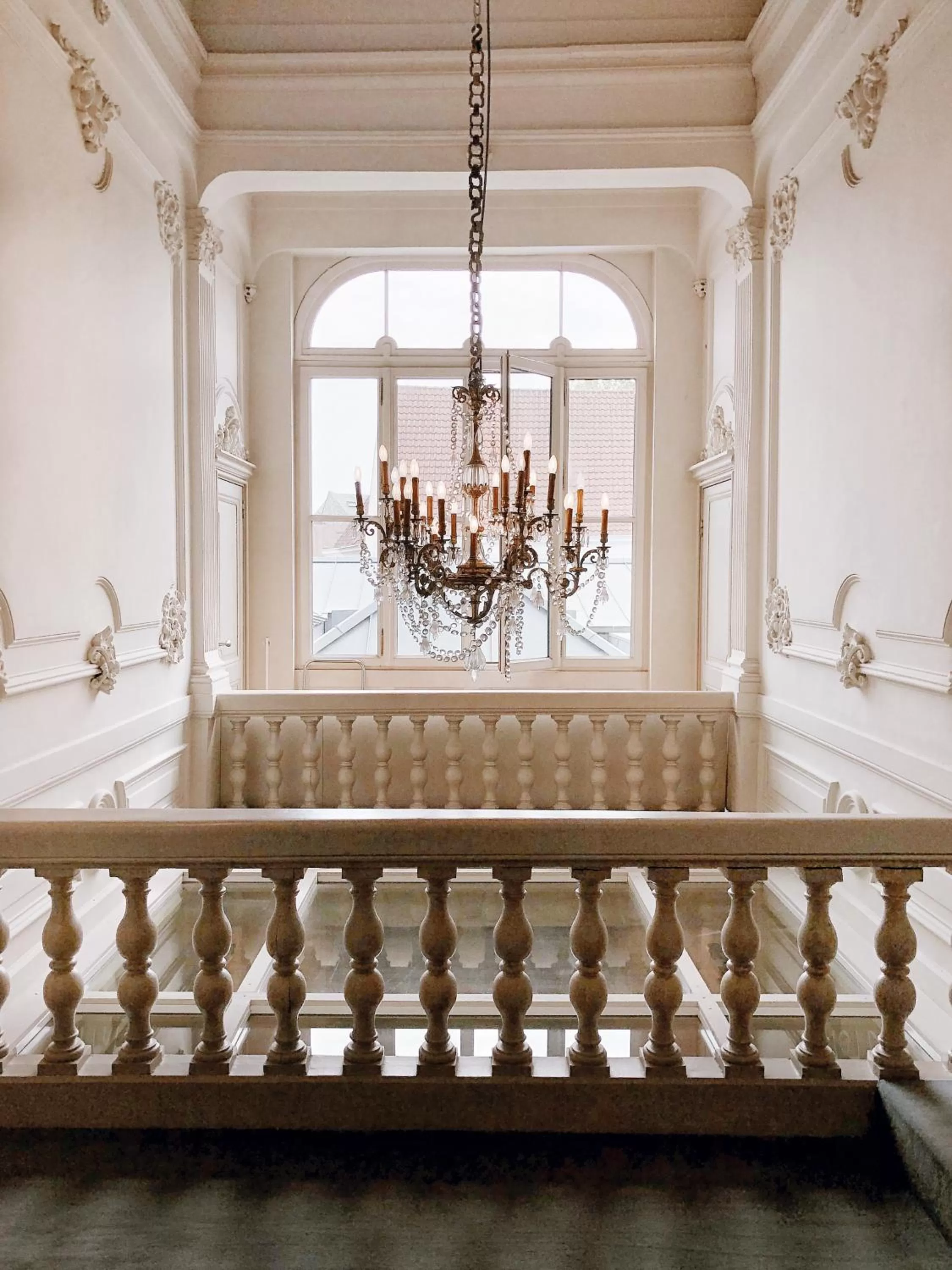 Decorative detail in Hotel Van Cleef