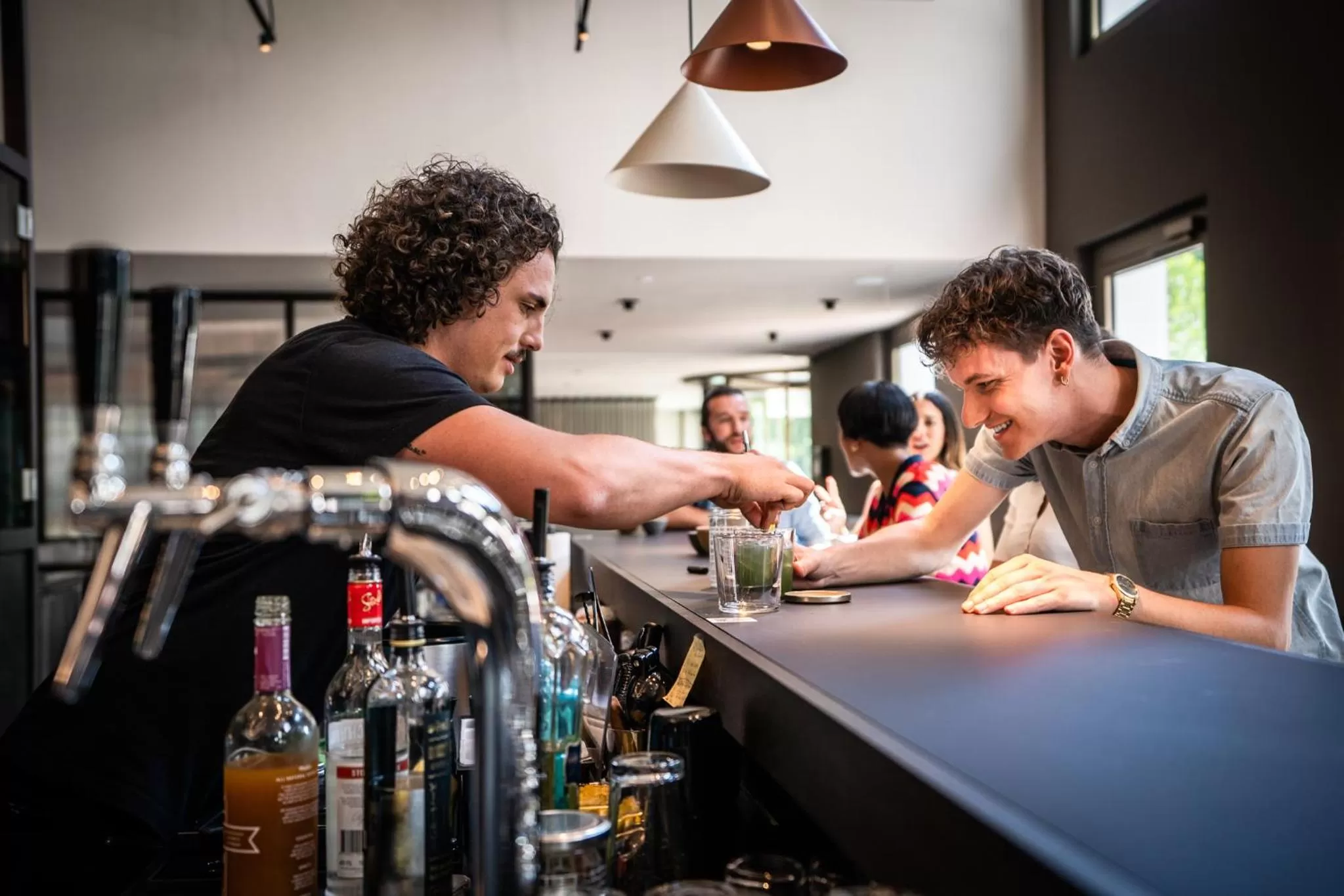 Lounge or bar in City Pop 2Night Basel - Self check-in