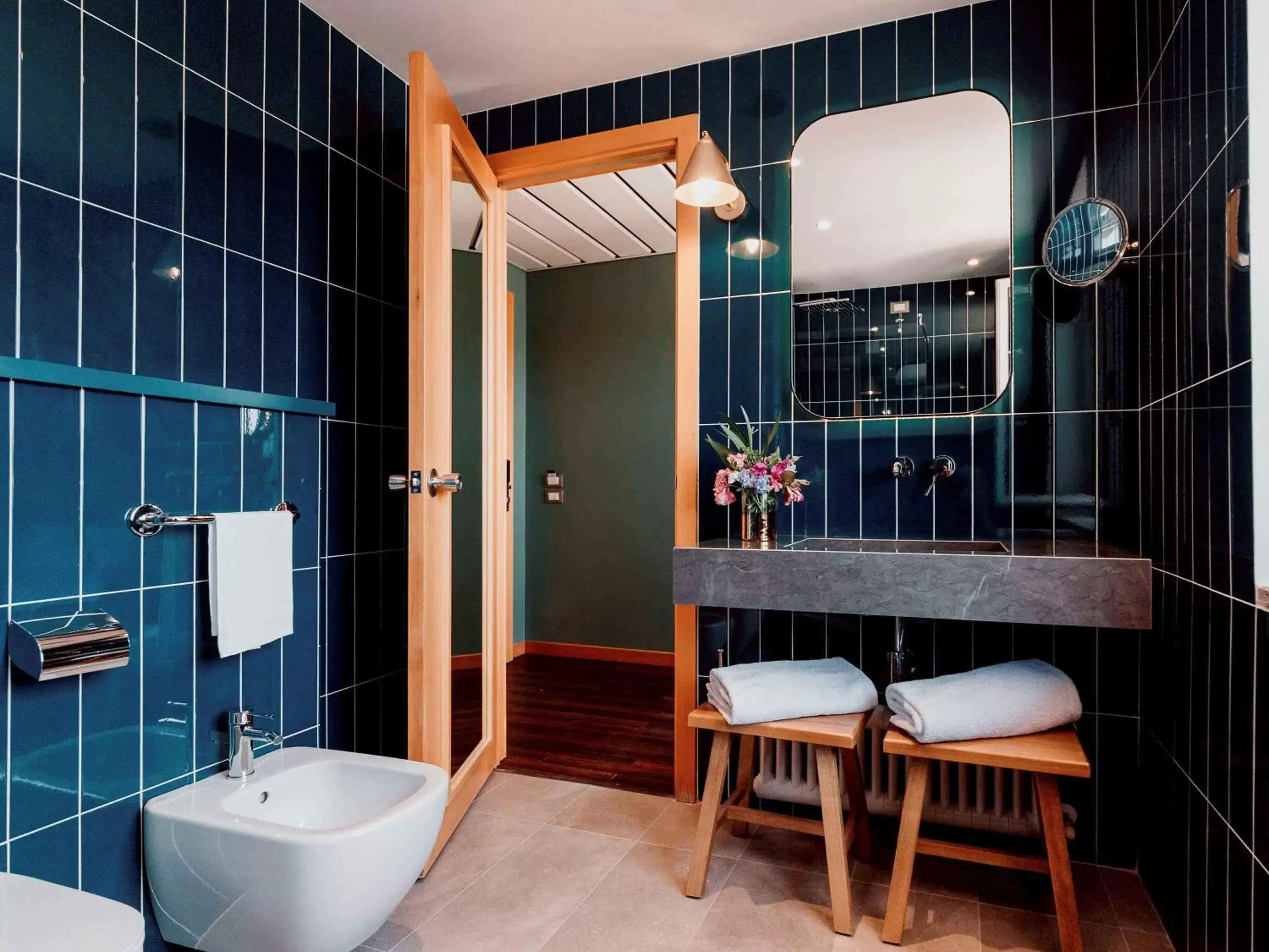 Photo of the whole room, Bathroom in Hotel Mercure Roma Corso Trieste