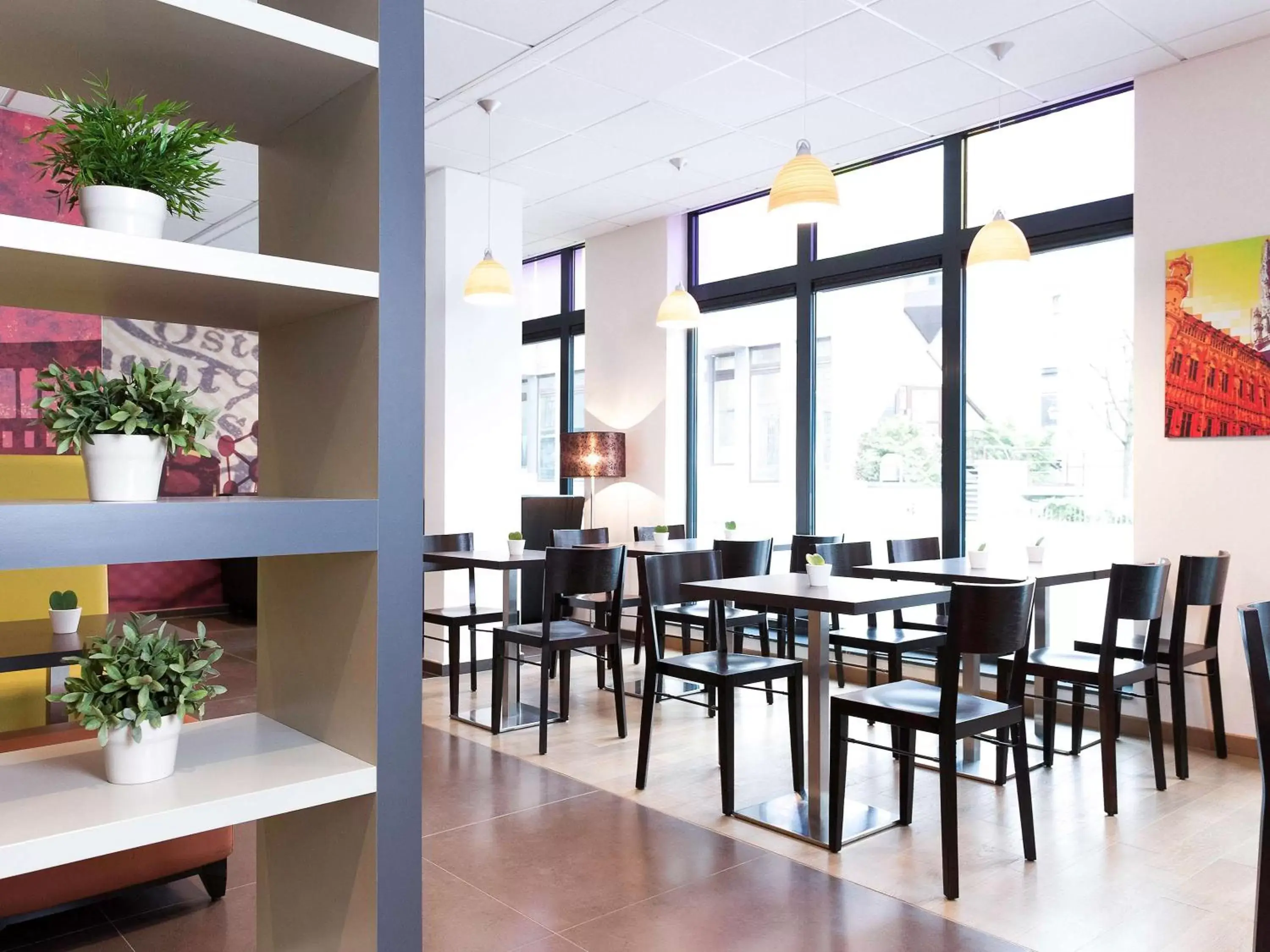 Restaurant/Places to Eat in ibis Styles Hotel Brussels Centre Stéphanie