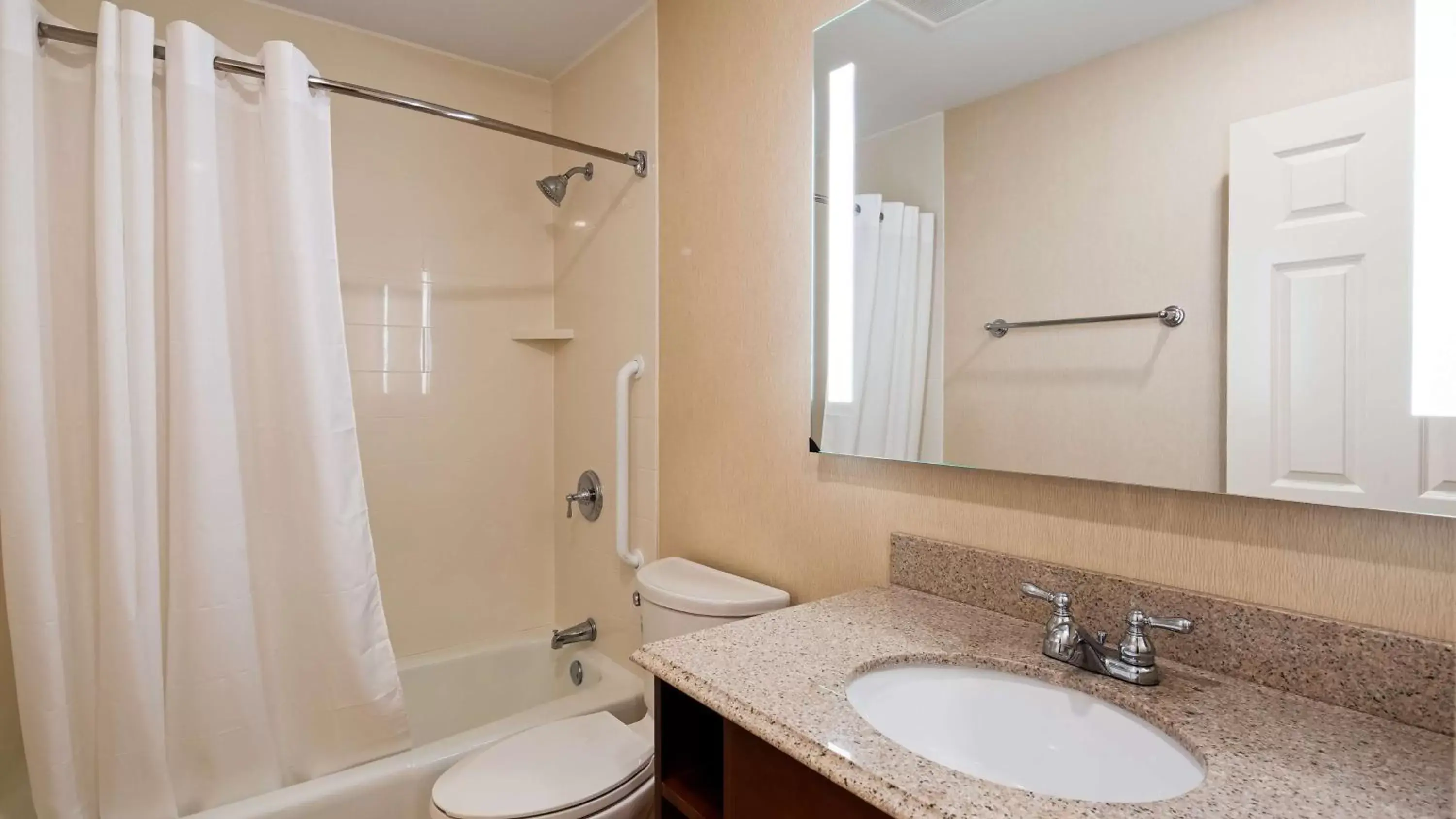 Photo of the whole room, Bathroom in The Inn on Storrs