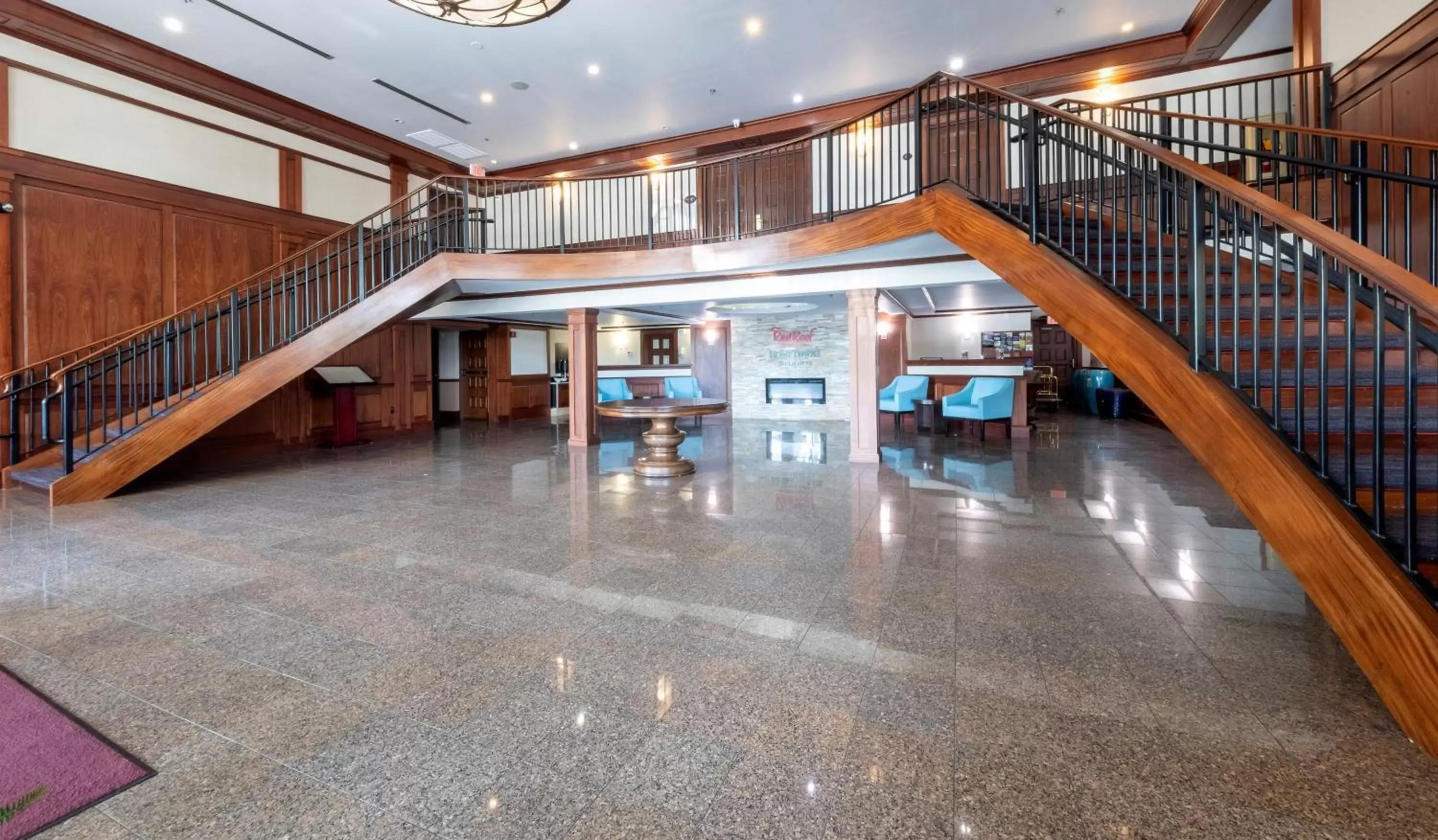 Lobby or reception, Lobby/Reception in Red Roof Inn & Suites Wilmington – New Castle