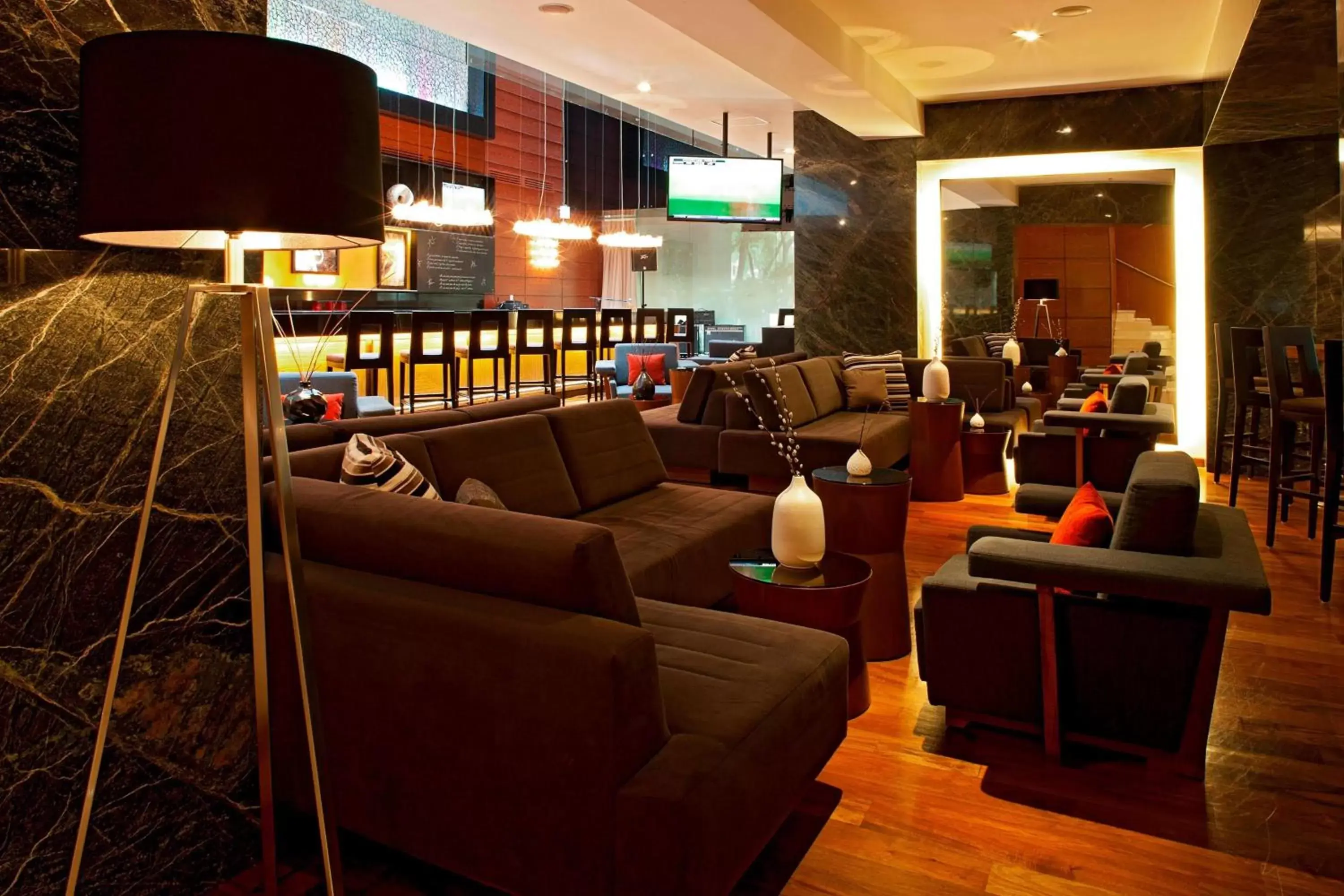 Restaurant/places to eat, Lounge/Bar in Mexico City Marriott Reforma Hotel