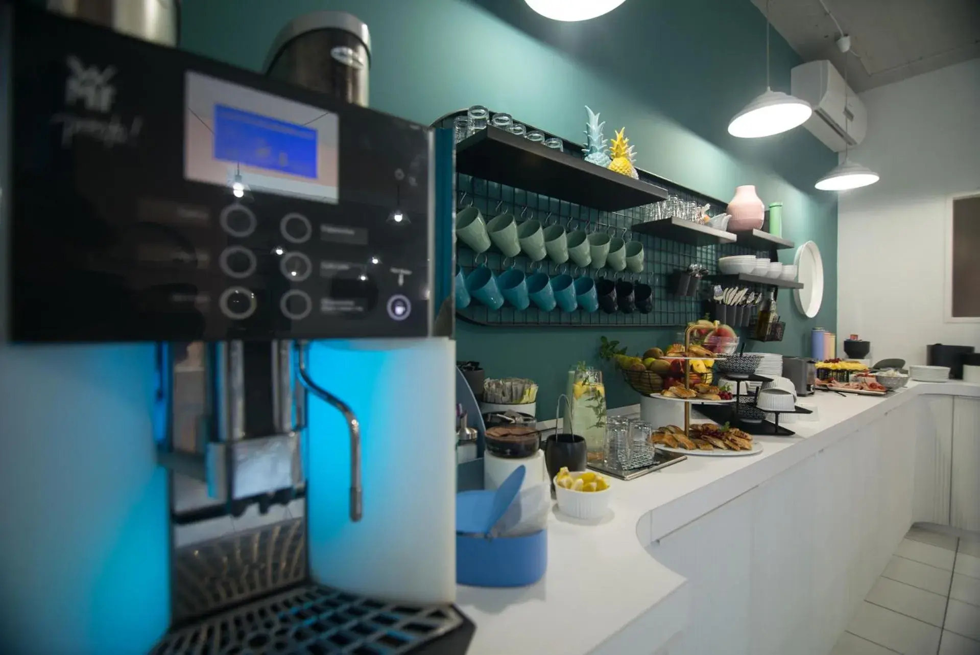 Coffee/tea facilities in Hotel Civitas