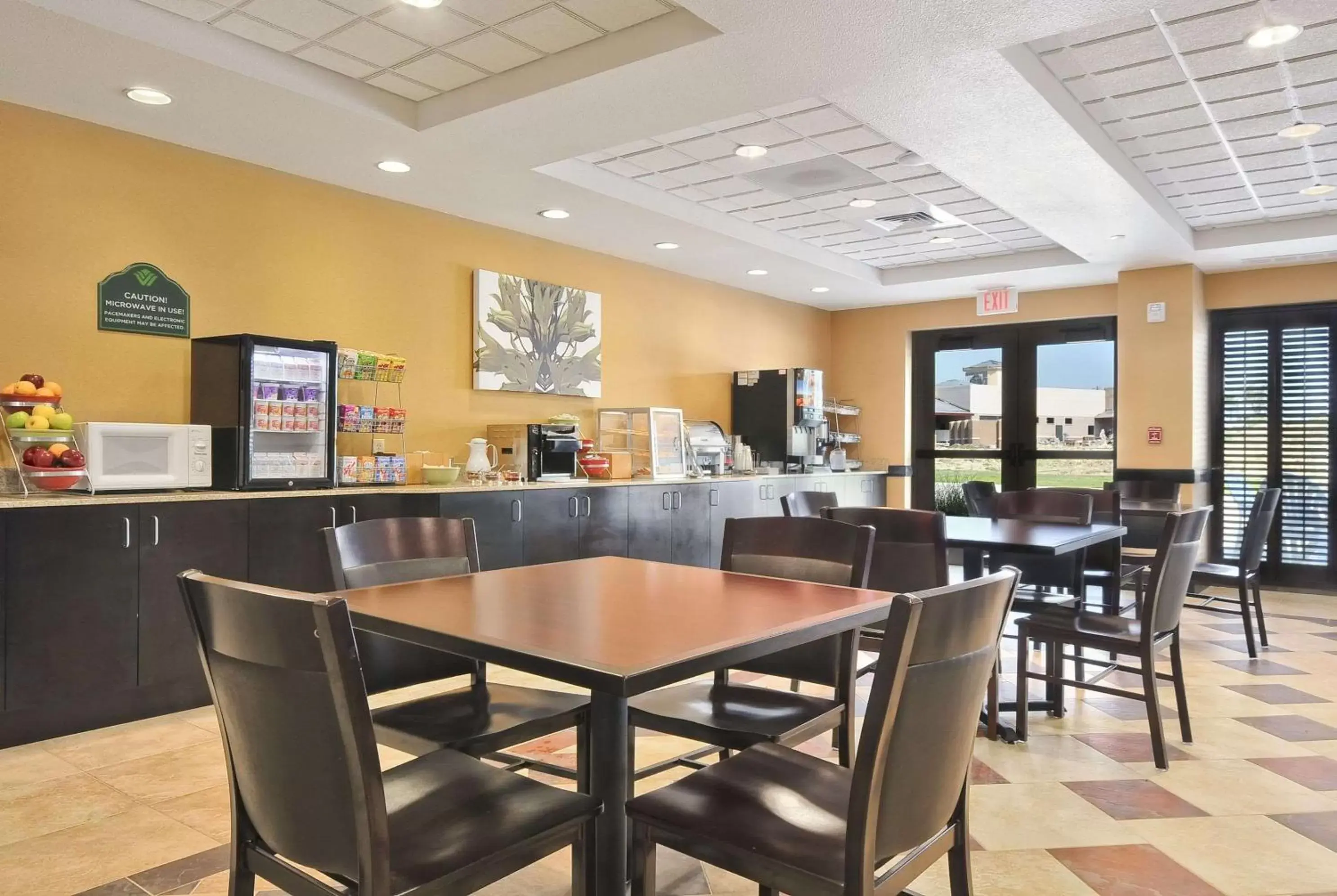 Restaurant/Places to Eat in Wingate By Wyndham Frisco