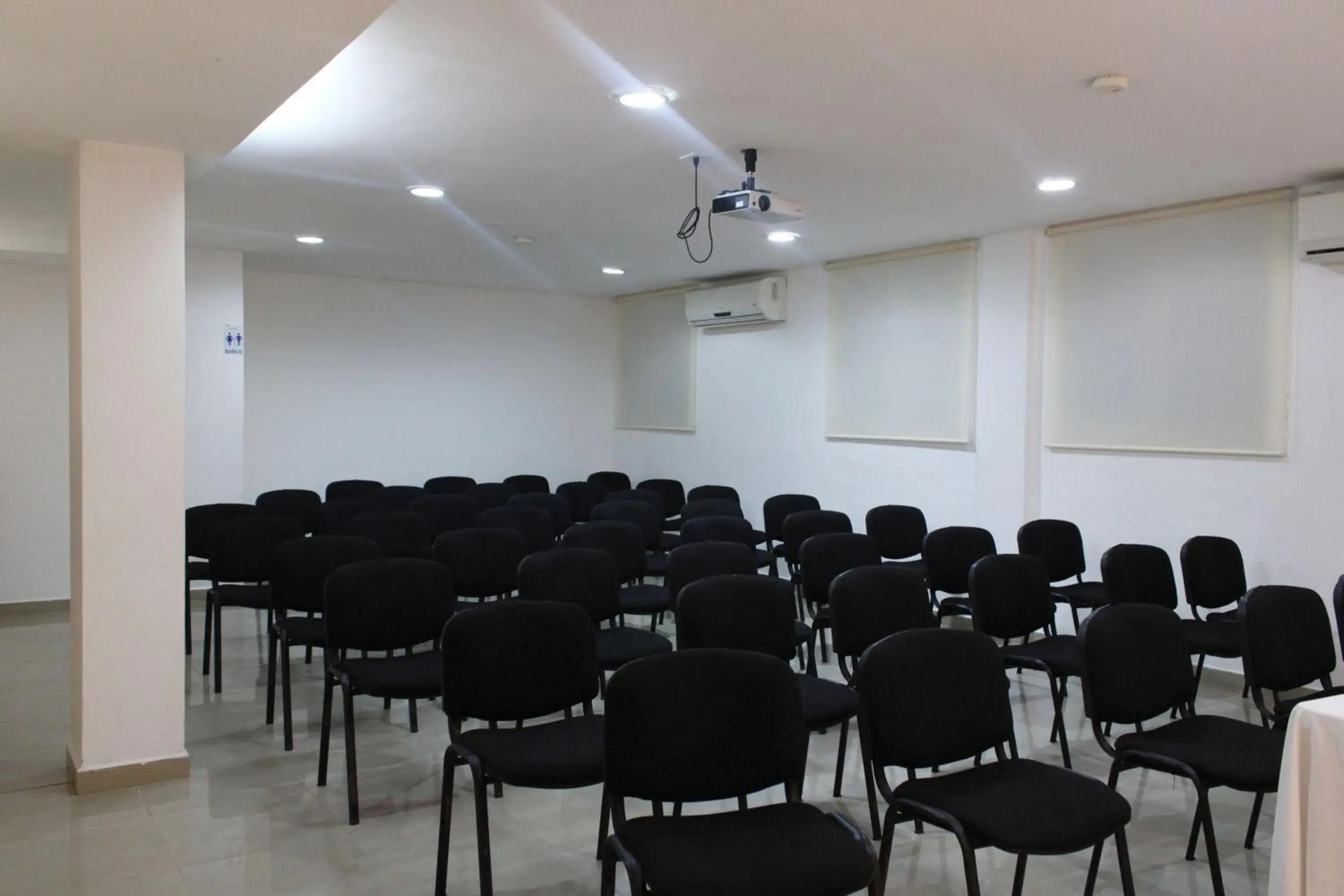 Business facilities in Hotel Soberanis