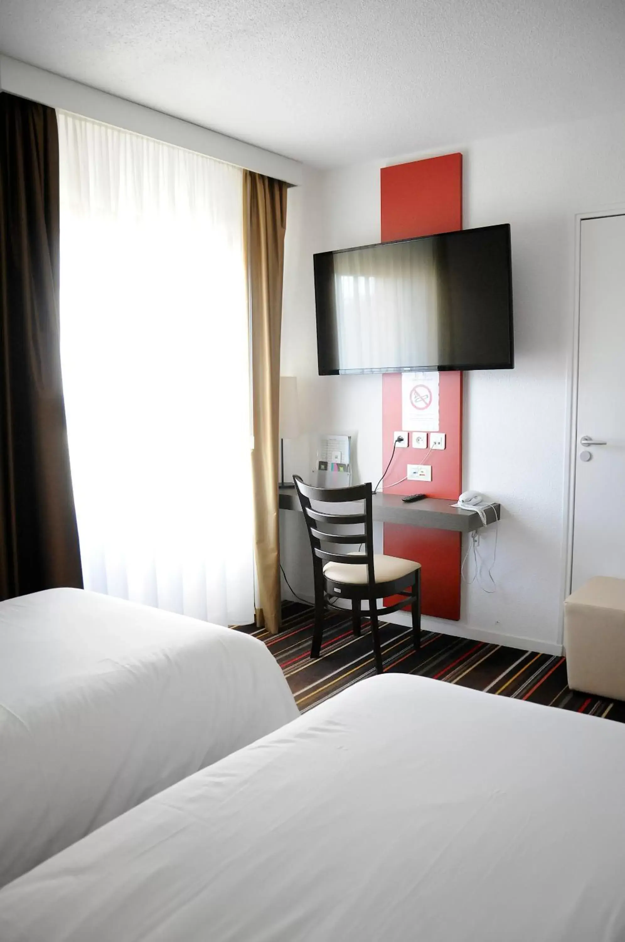 TV and multimedia, Bed in ibis Styles Segre