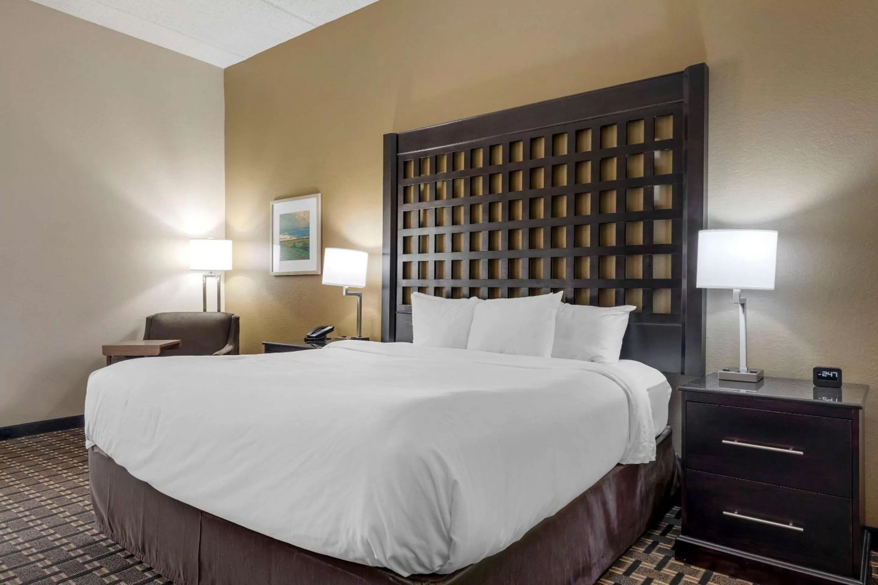 Bedroom, Bed in Comfort Inn Sherman