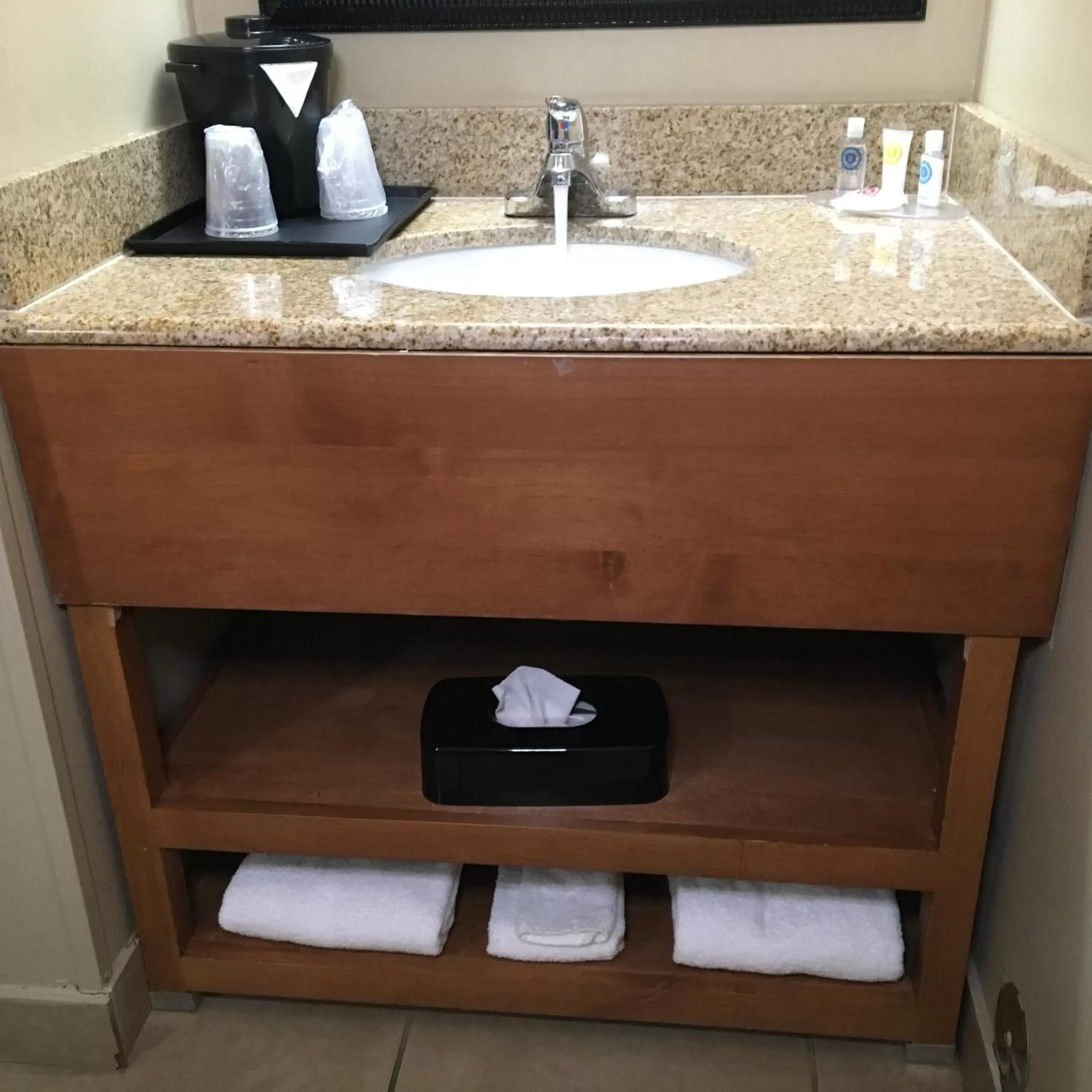 Standard King Room - Non-Smoking in Comfort Inn & Suites near Kino Sports Complex Standard King Room - Non-Smoking in Comfort Inn & Suites near Kino Sports Complex