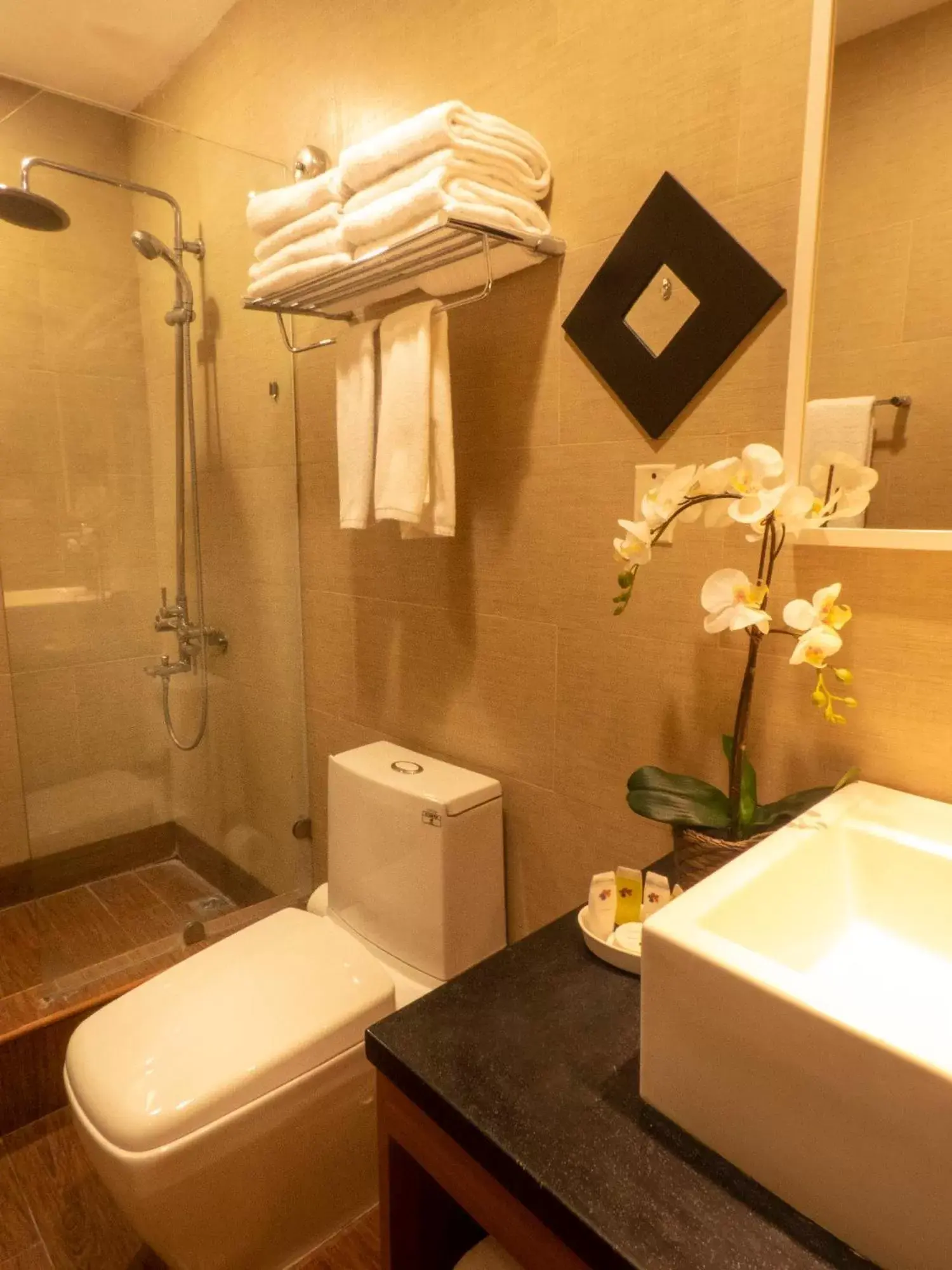 Bathroom in Weston Suites Hotel