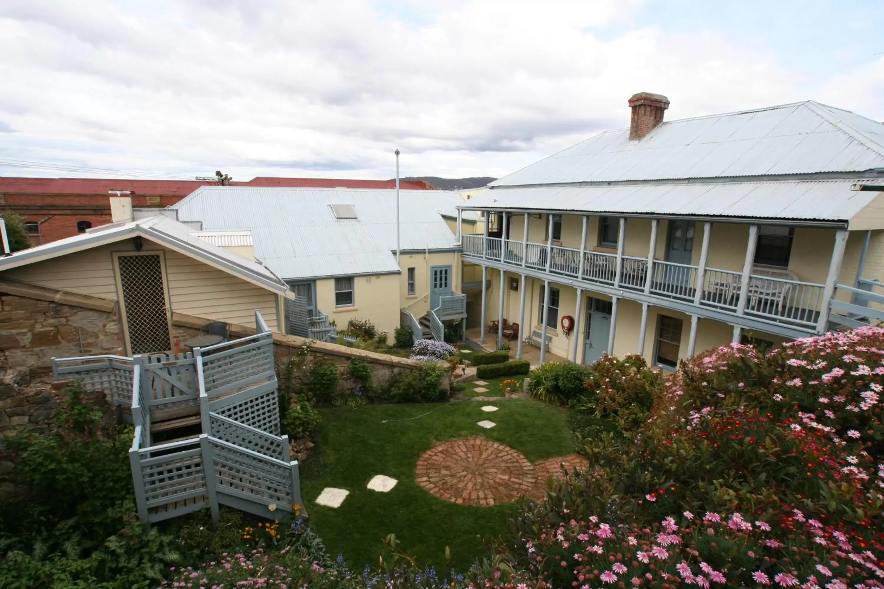 Garden, Property Building in The Lodge on Elizabeth Boutique Hotel