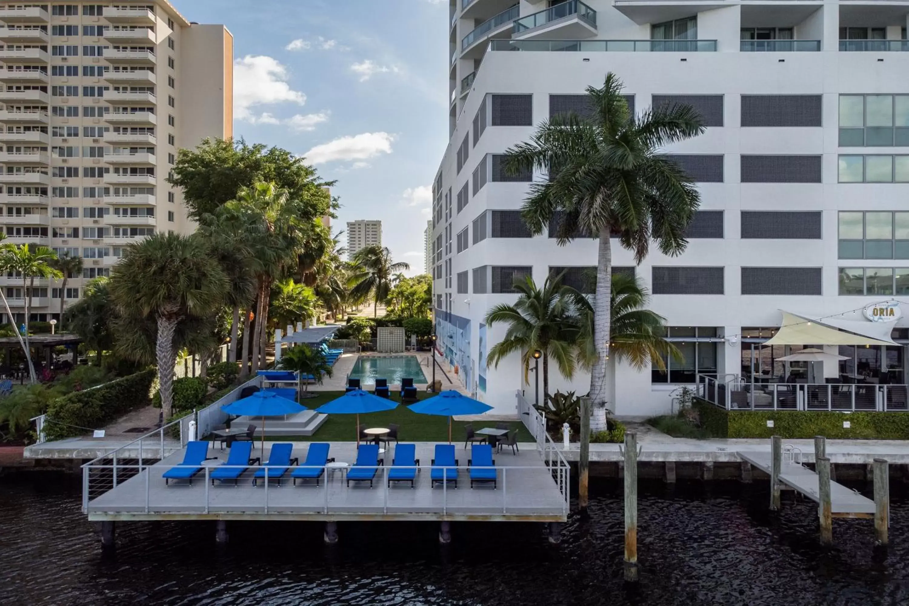 Swimming pool in Residence Inn by Marriott Fort Lauderdale Intracoastal