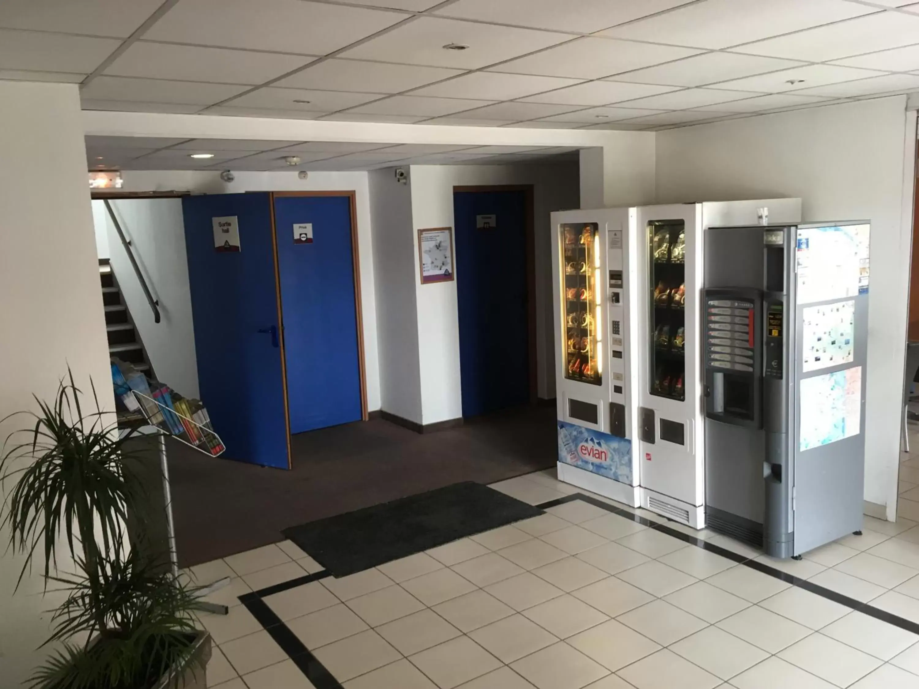 vending machine in Akena City Chateaurenard