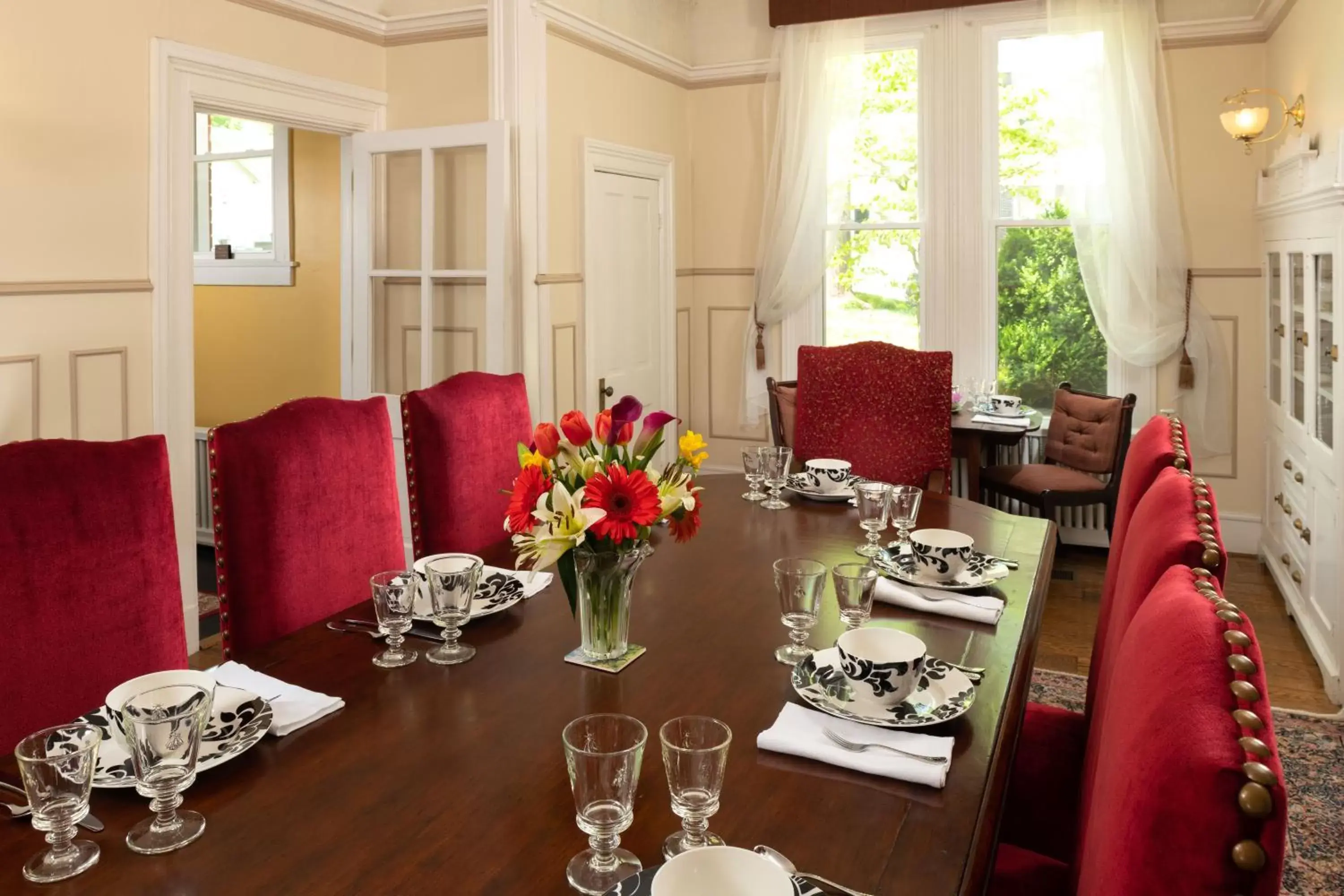 Dining area, Restaurant/Places to Eat in South Court Inn