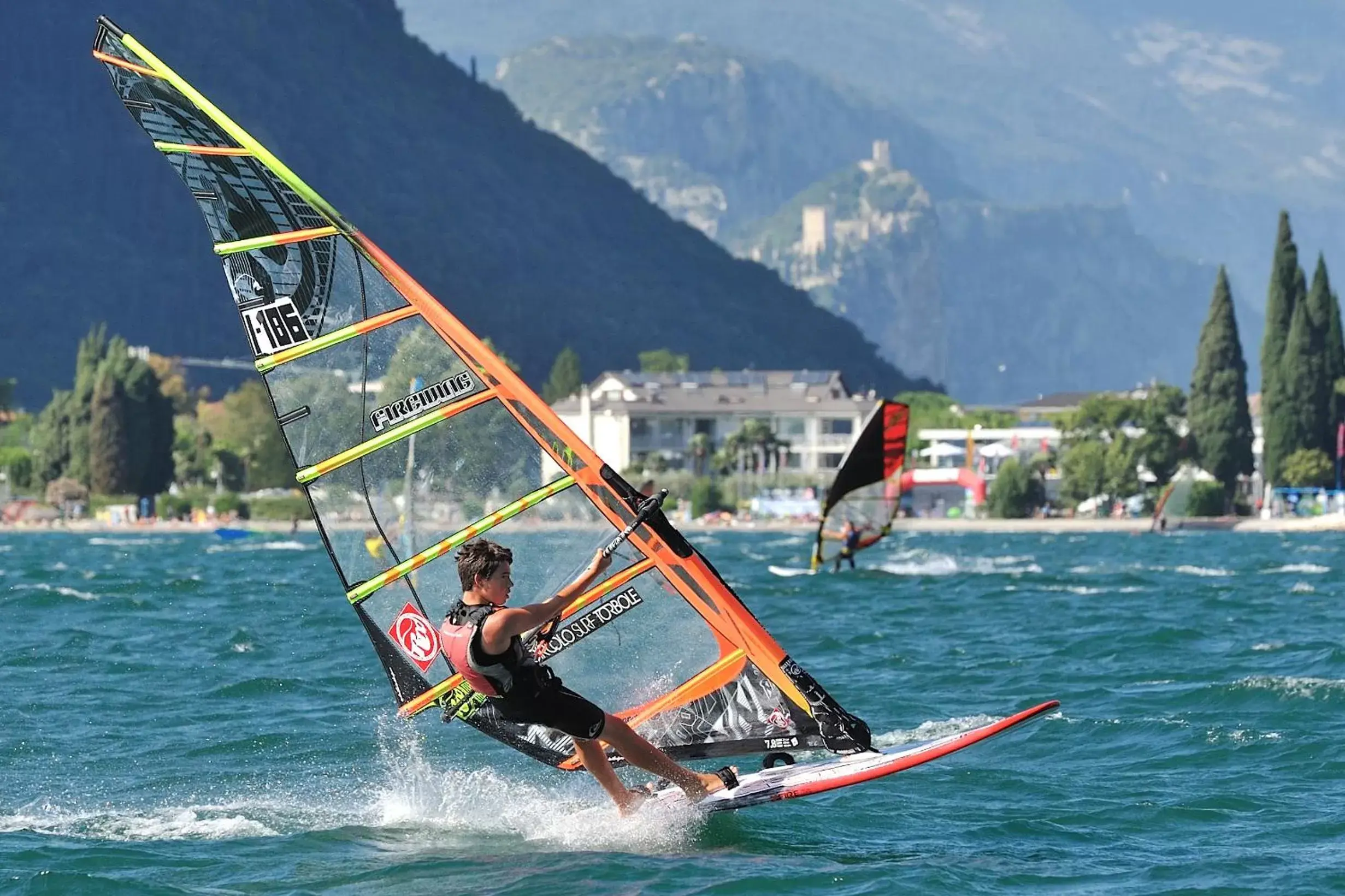Windsurfing in HOODY ACTIVE & HAPPINESS HOTEL