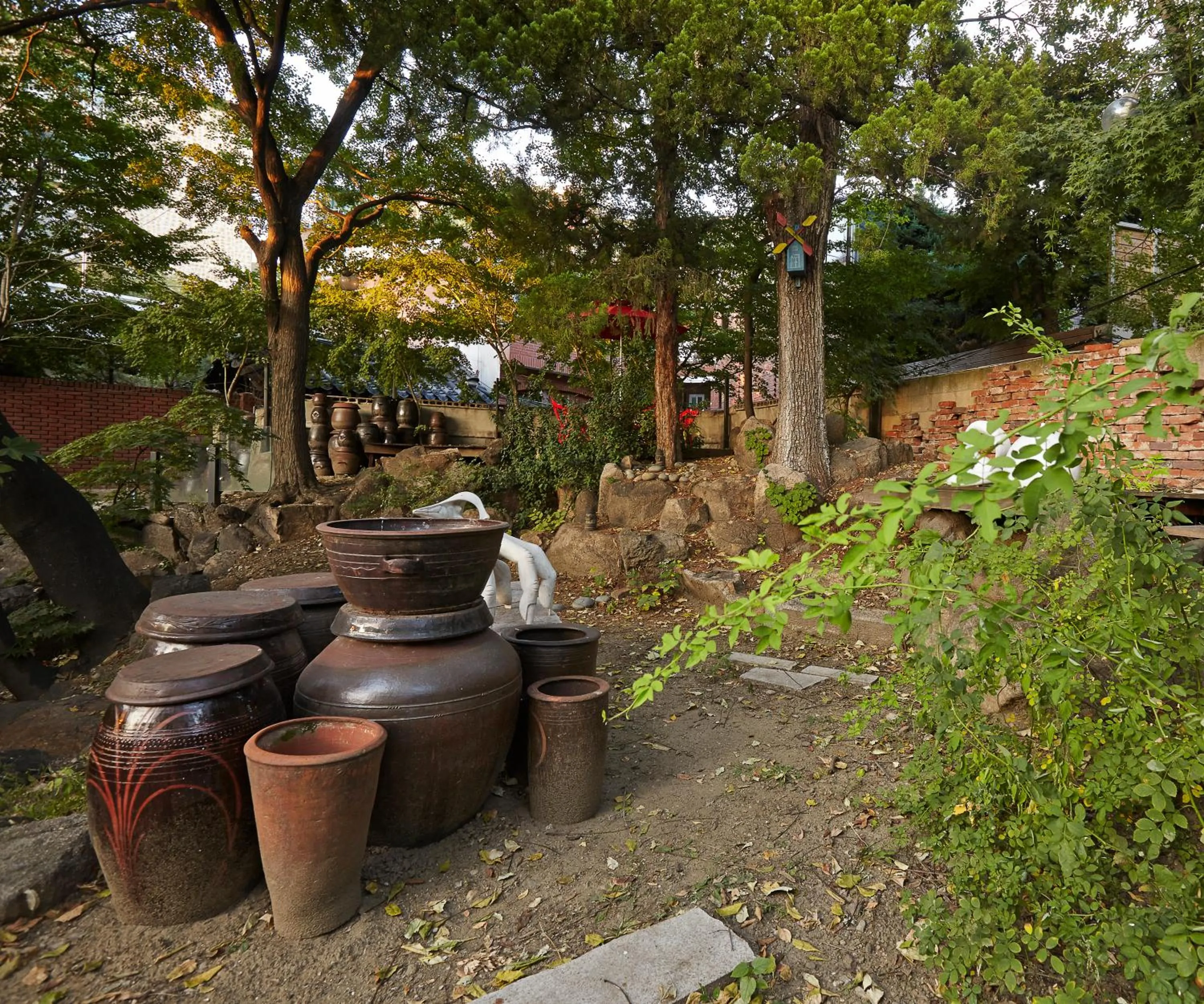 Garden in Jiwoljang Guesthouse