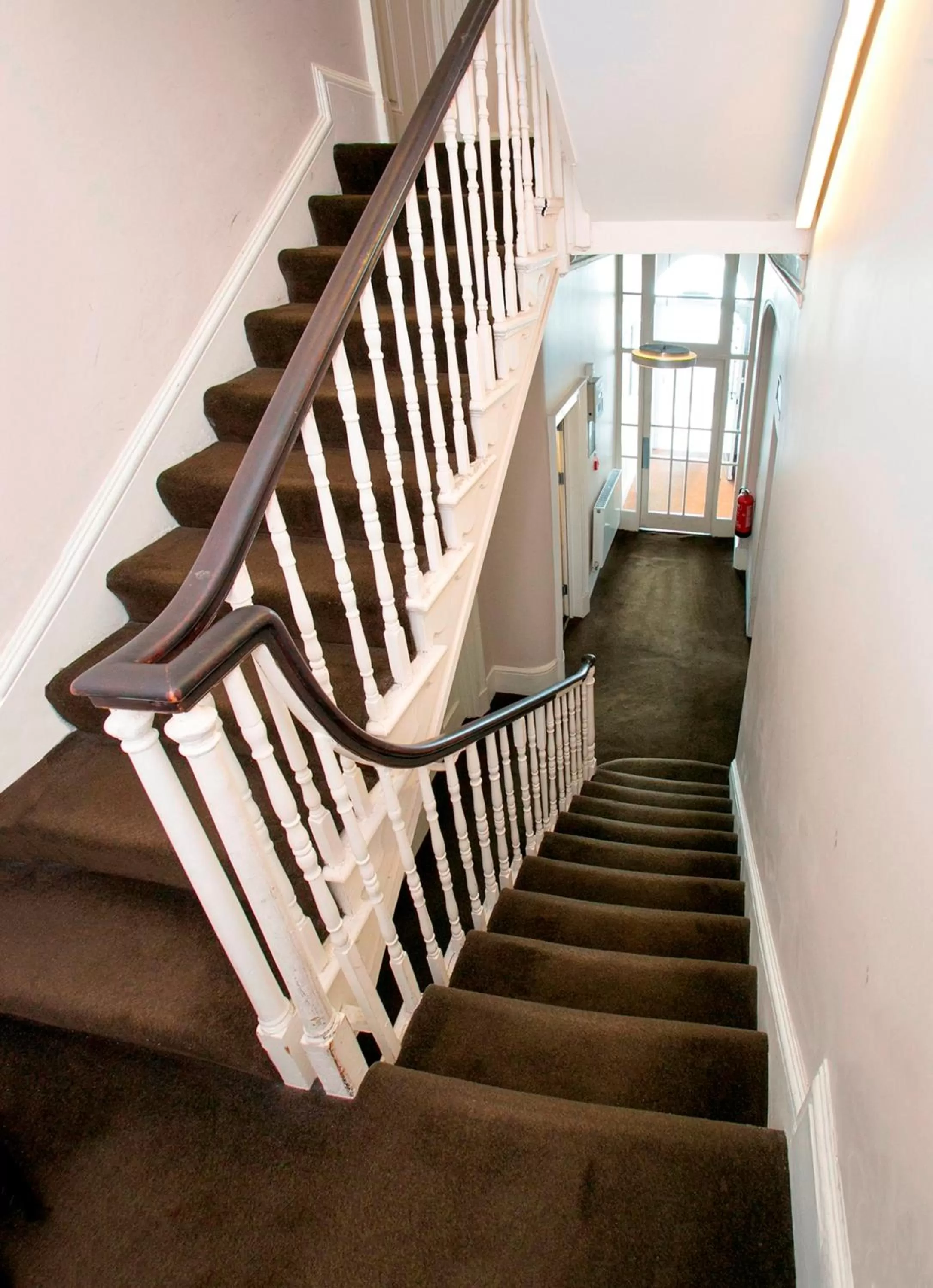 Area and facilities in Bloomsbury Palace Hotel