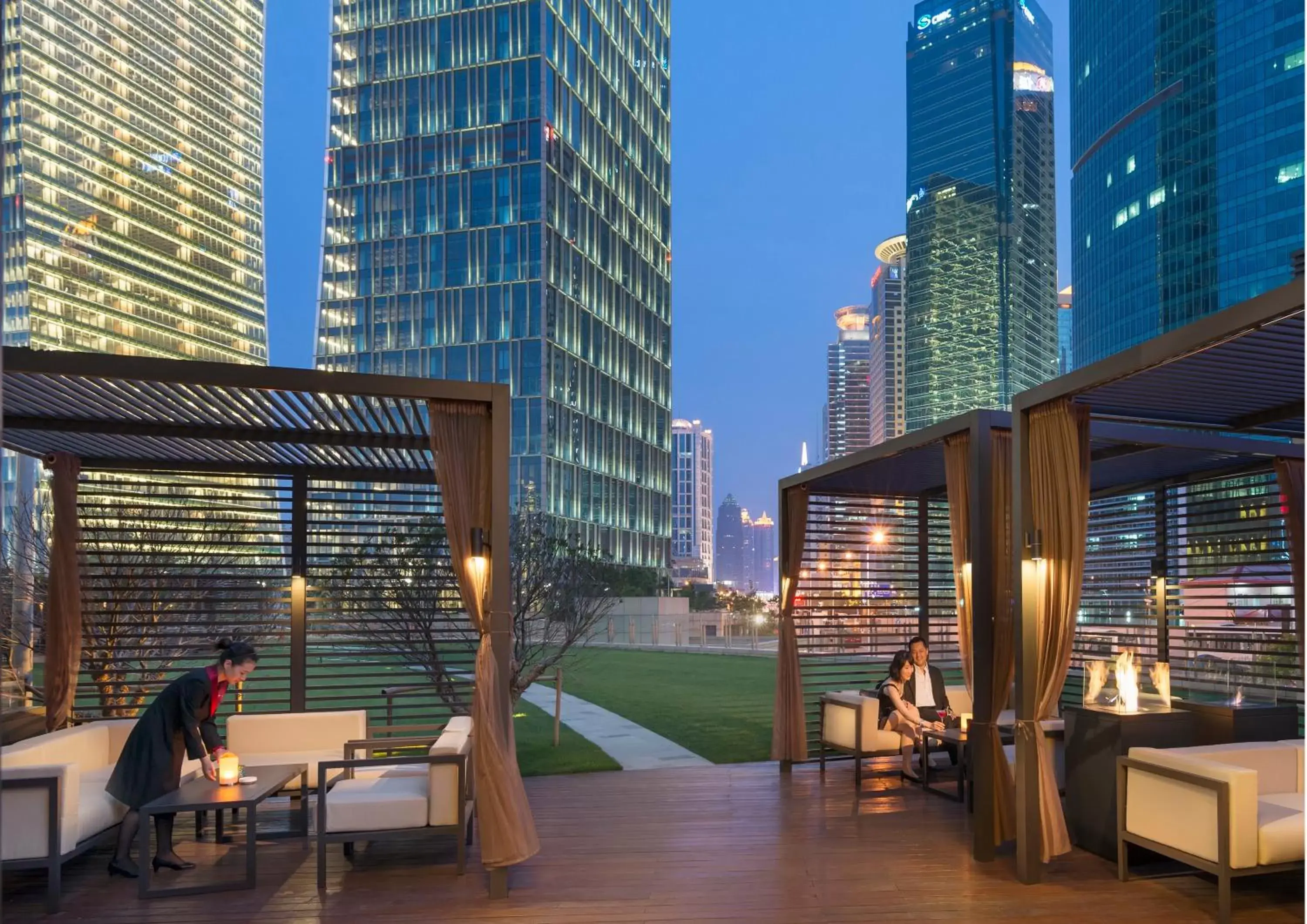 Restaurant/places to eat in Mandarin Oriental Pudong, Shanghai