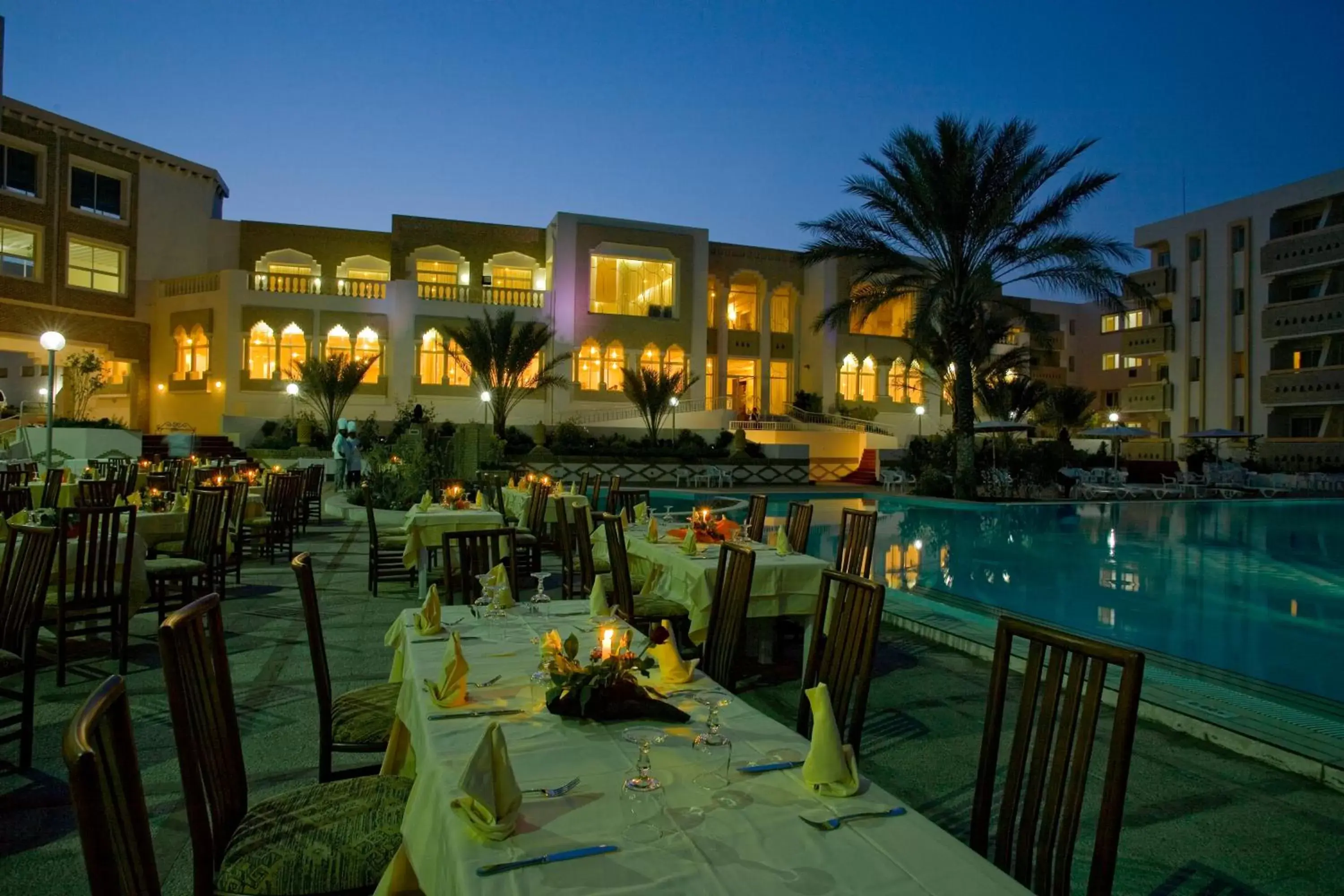 Evening entertainment, Restaurant/Places to Eat in El Mouradi Tozeur