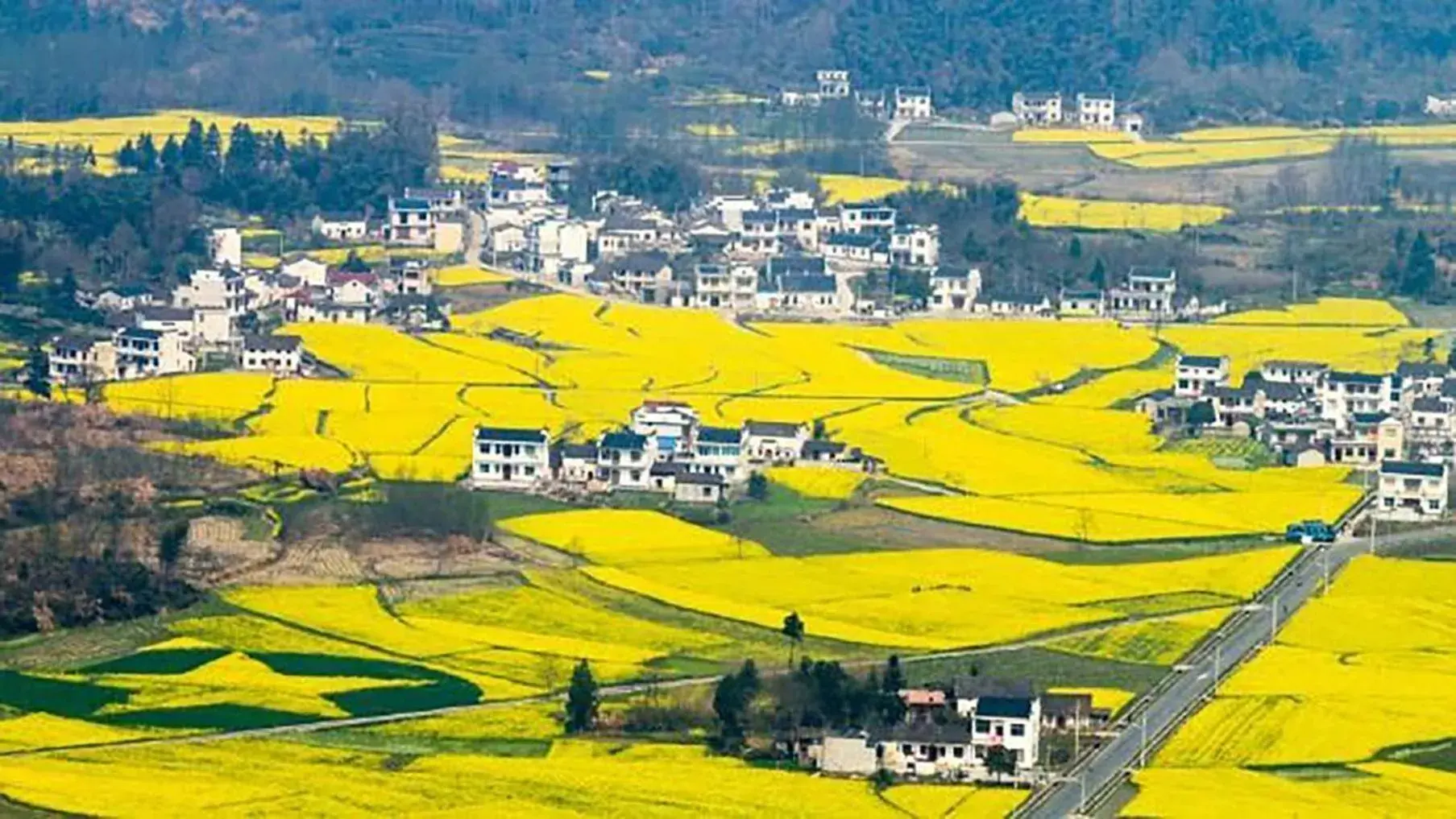 Property building, Bird's-eye View in Crowne Plaza Huangshan Yucheng, an IHG Hotel