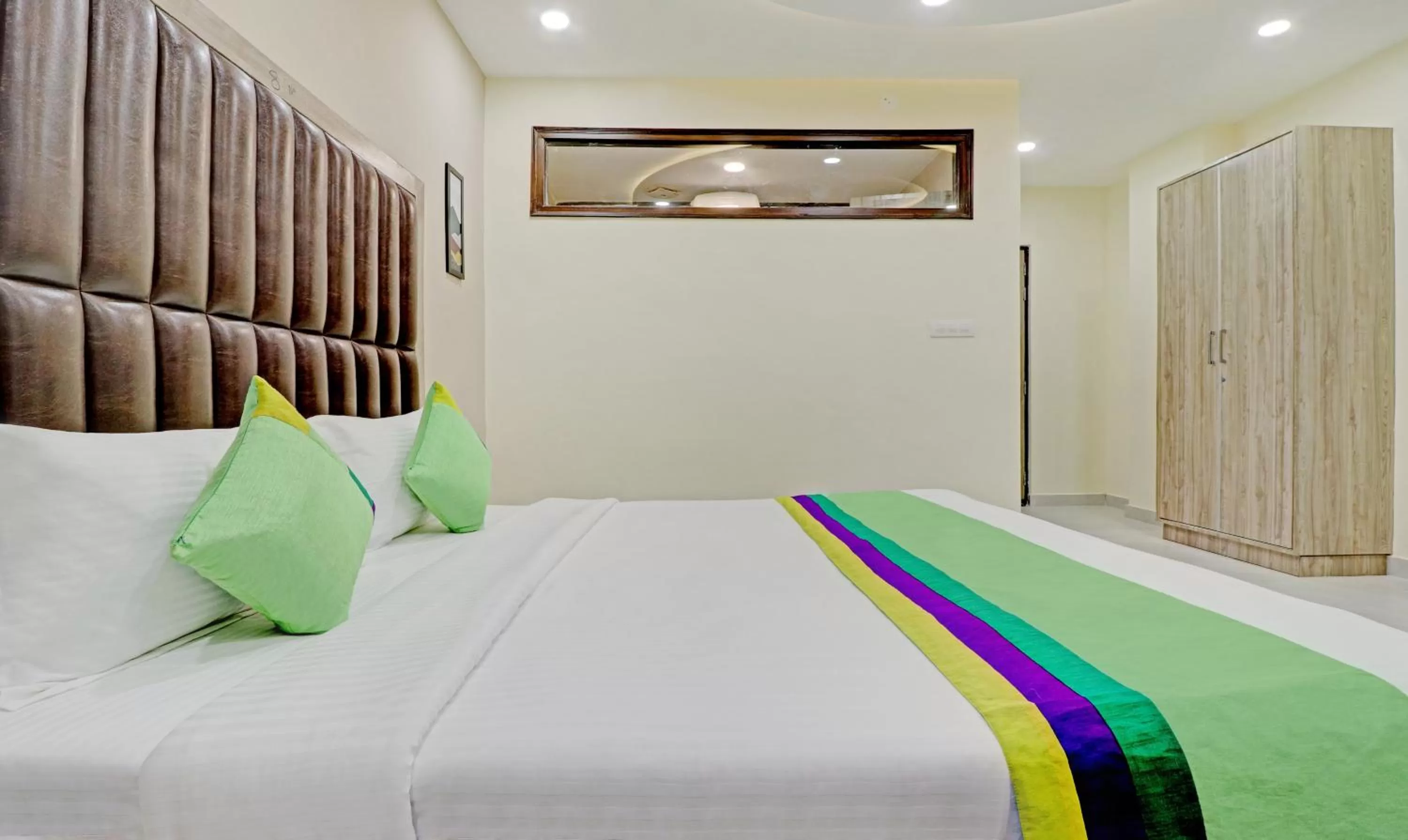 Bedroom, Bed in Treebo Ortus Residency