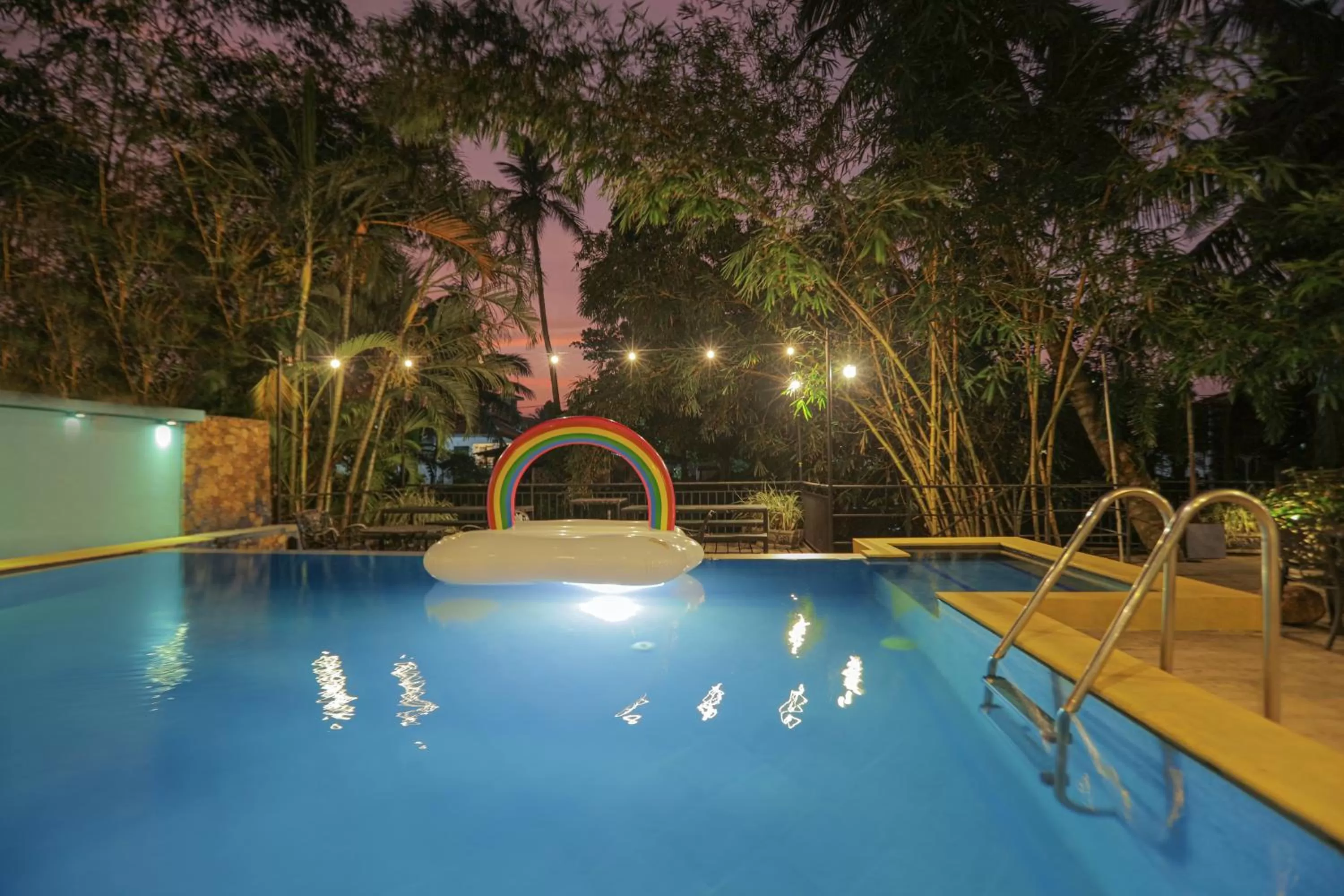 Swimming pool in Summerside Residence
