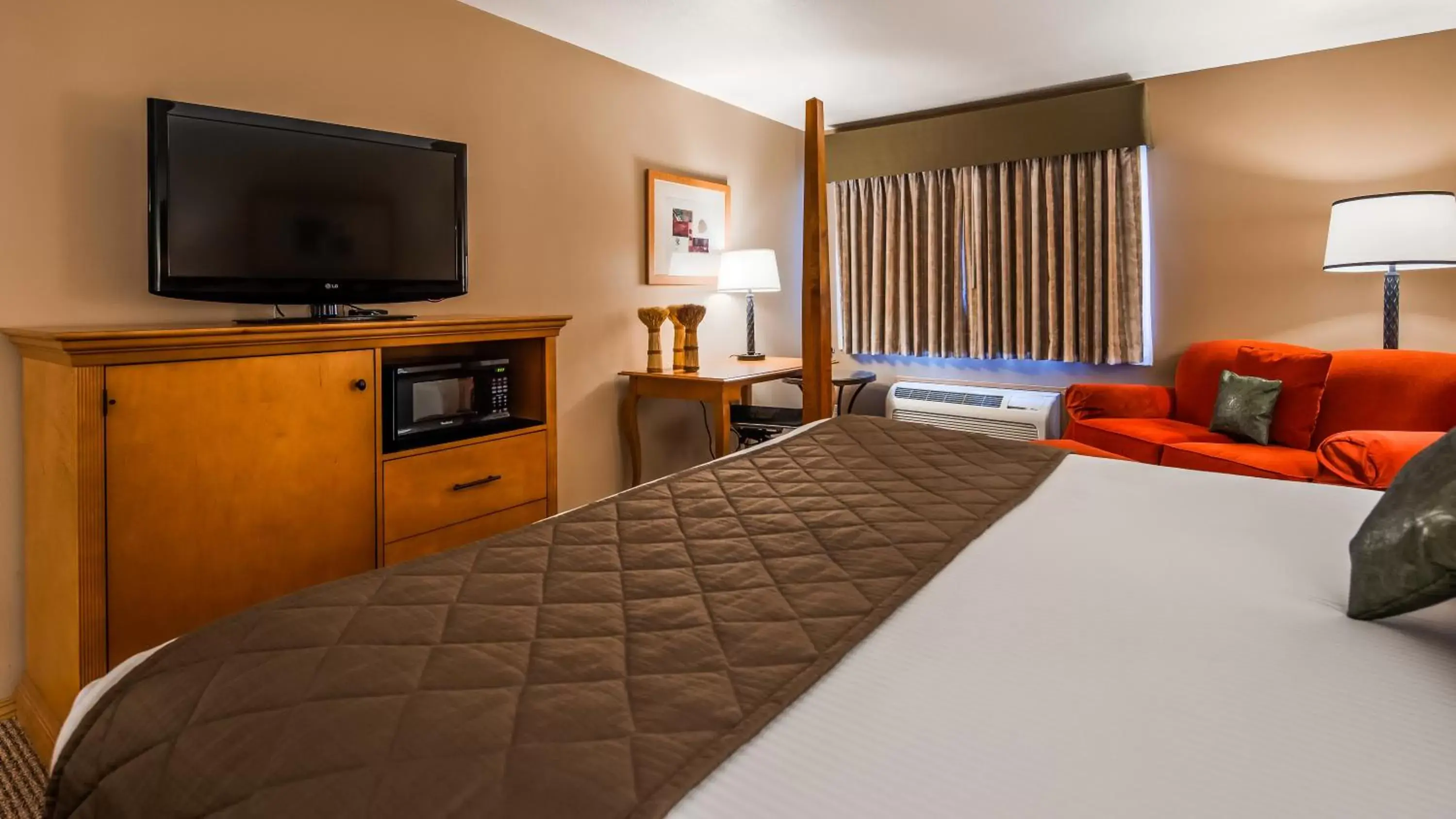 Bedroom, Bed in Best Western Prineville Inn