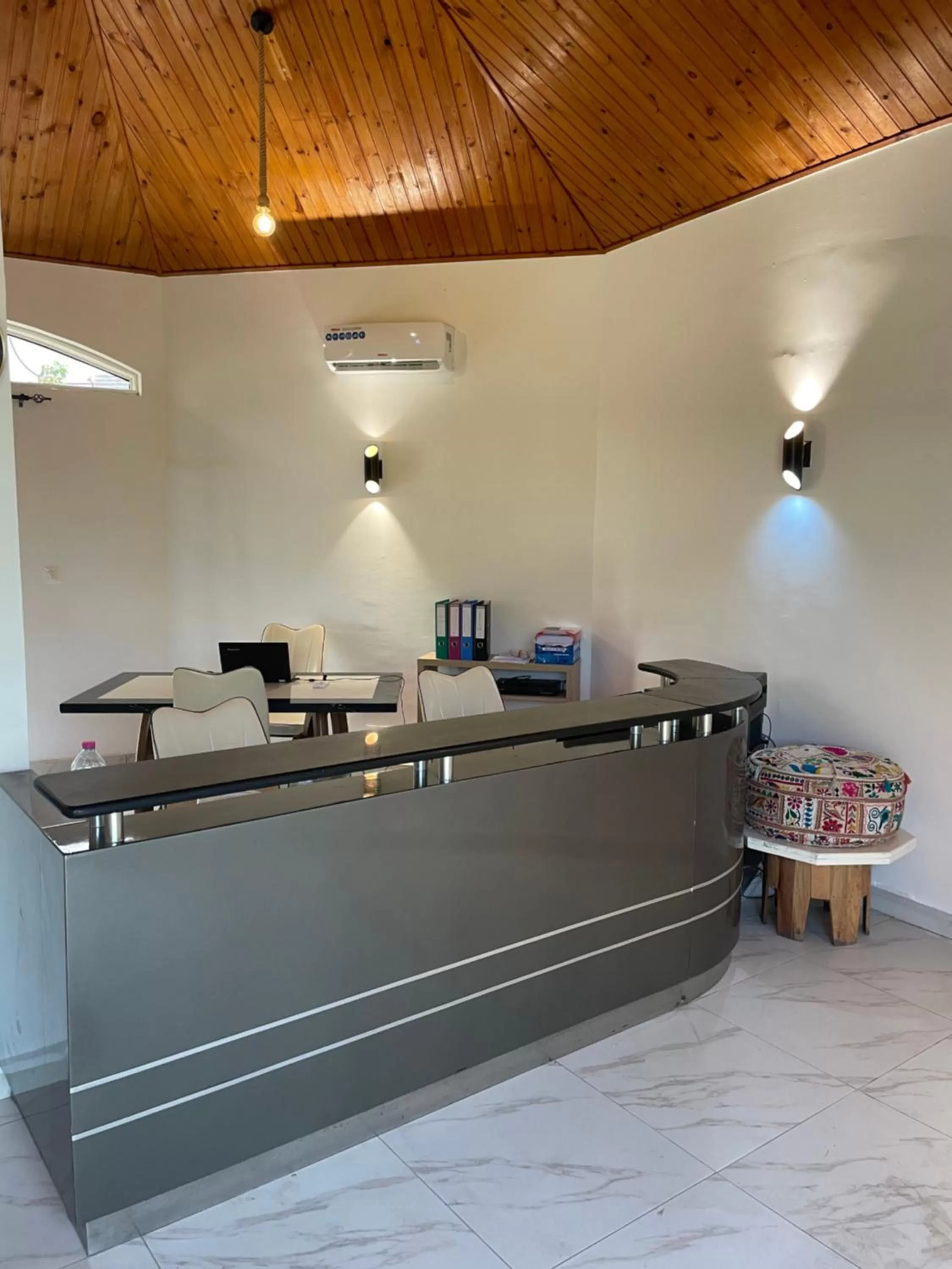 Lobby or reception in Hôtel La Grillade