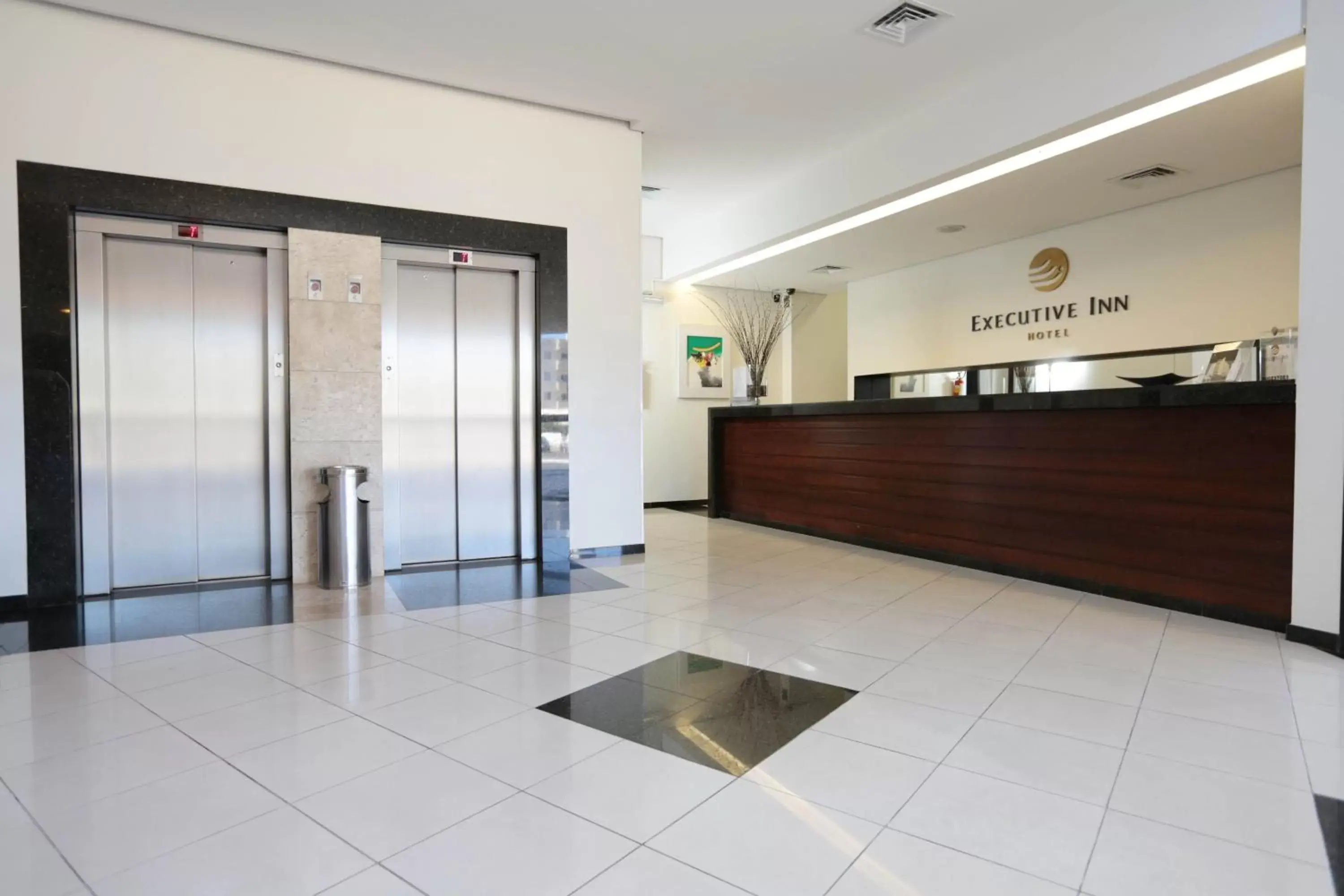 Lobby or reception, Lobby/Reception in Executive Inn Hotel