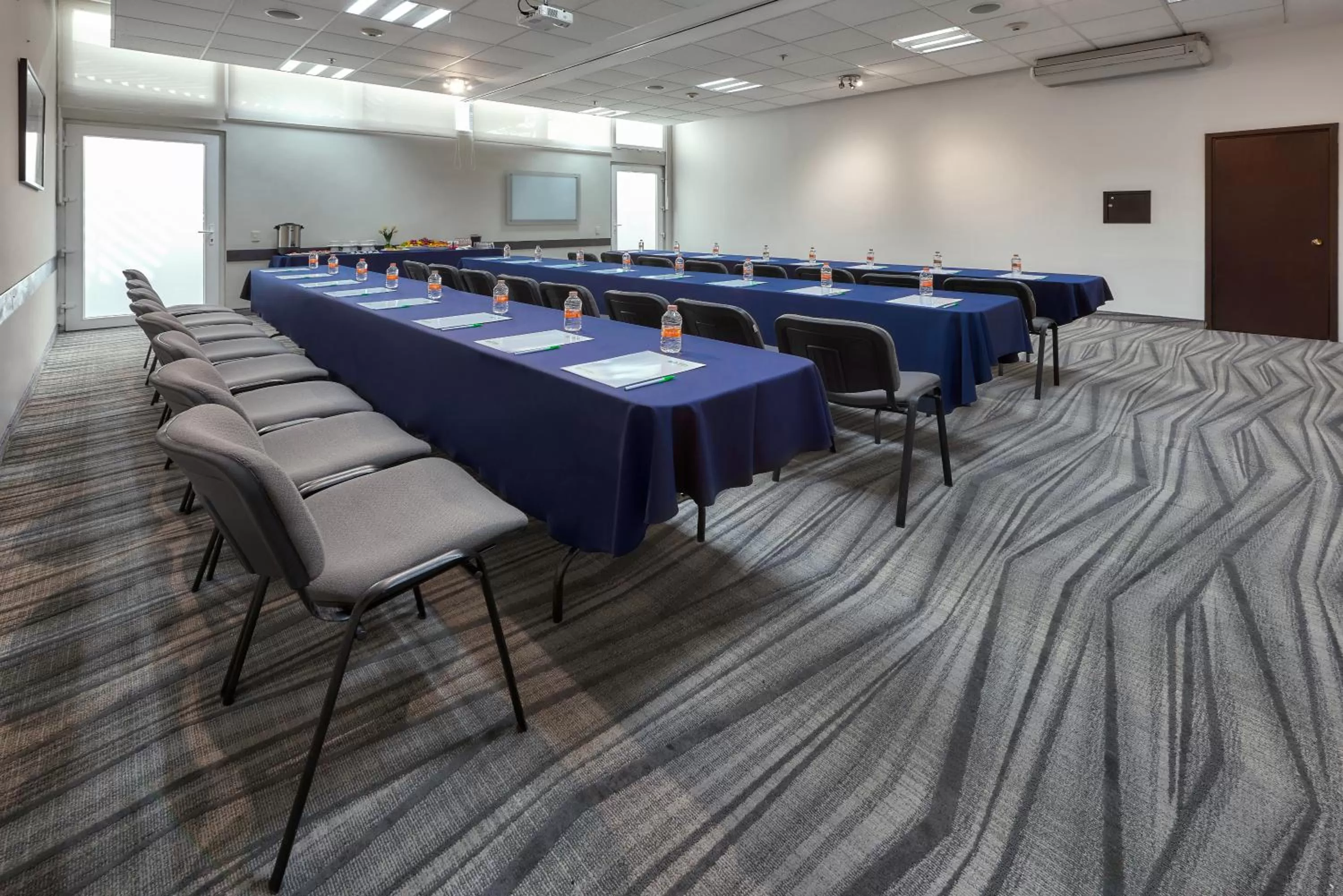 Meeting/conference room in Wyndham Garden Mexico City - Polanco